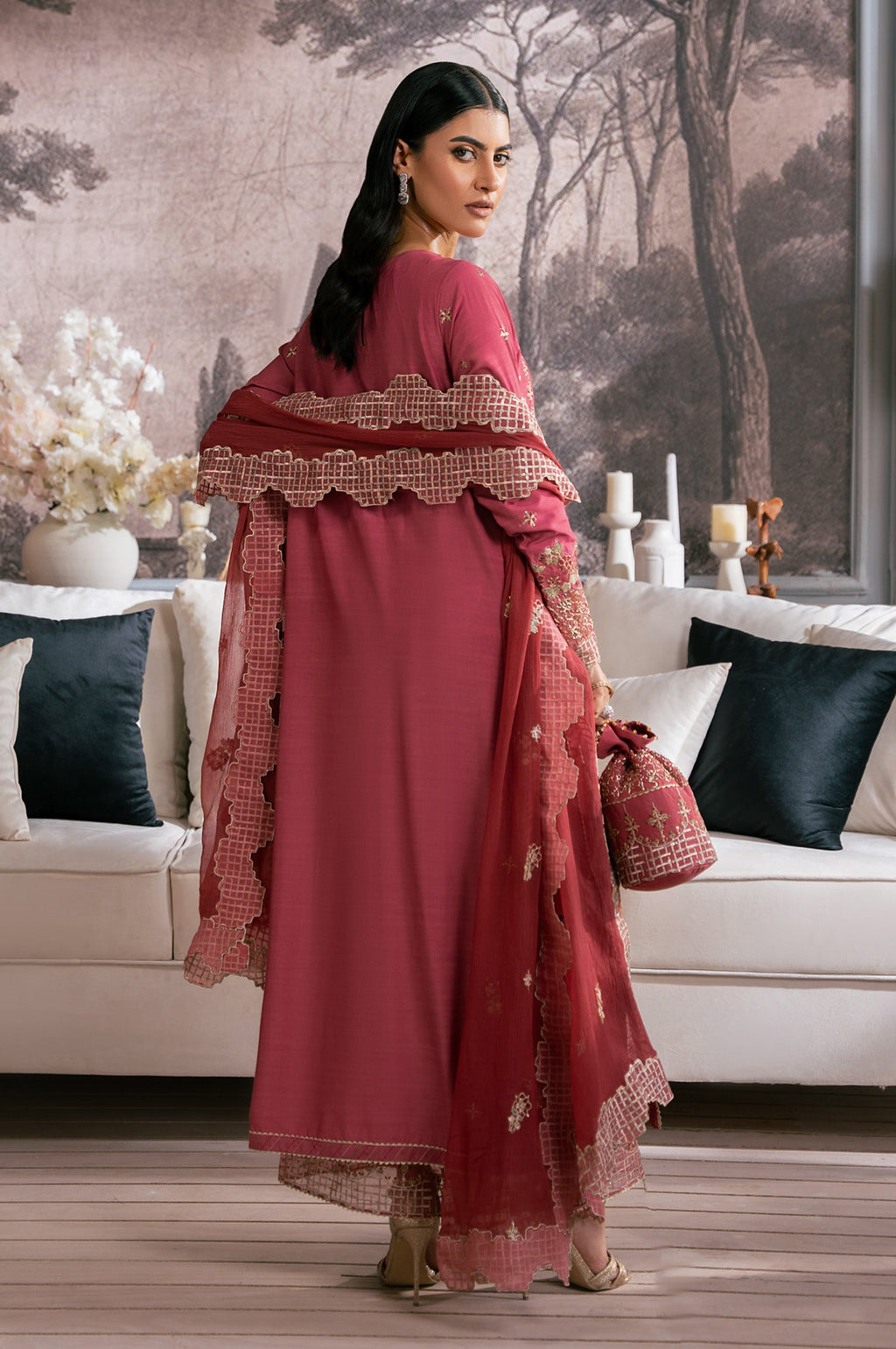 EMBROIDERED SUIT