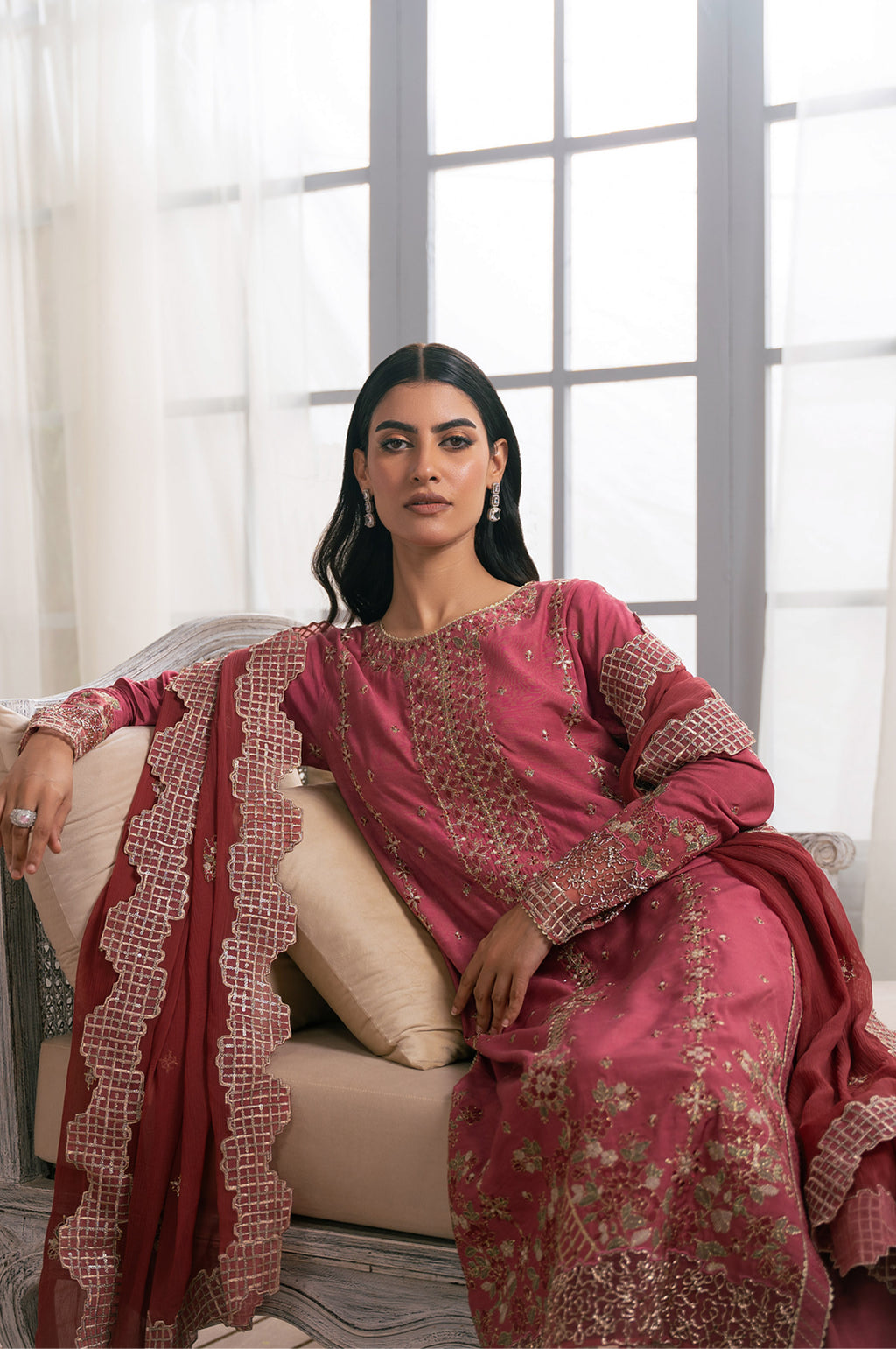 UNSTITCHED EMBROIDERED SUIT