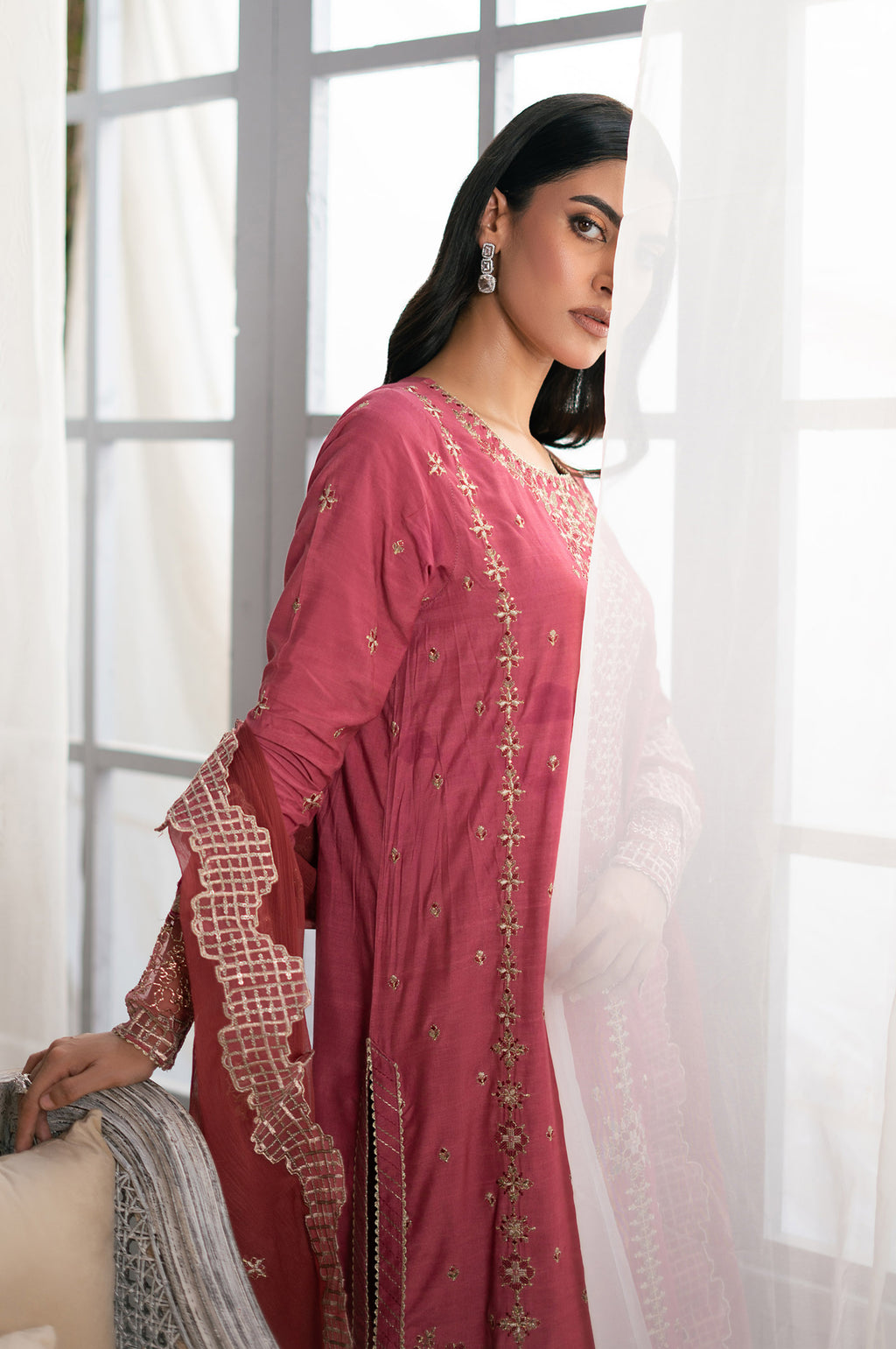 UNSTITCHED EMBROIDERED SUIT