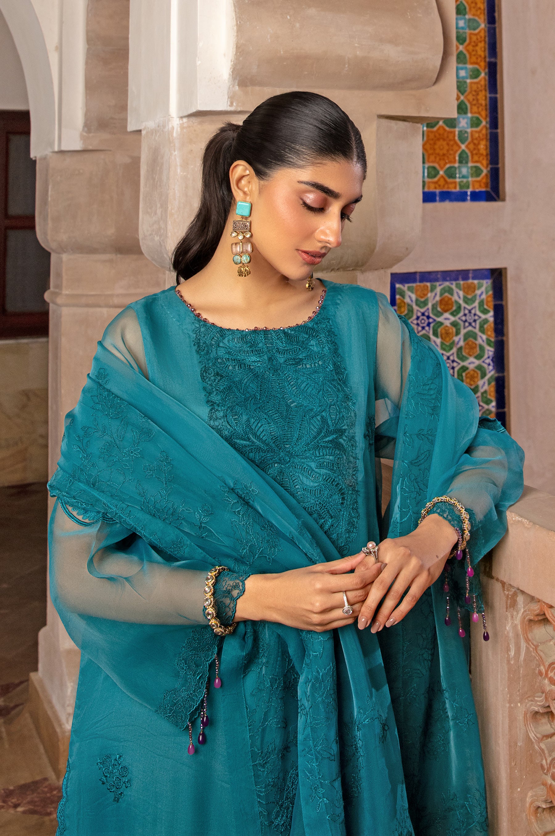UNSTITCHED EMBROIDERED SUIT