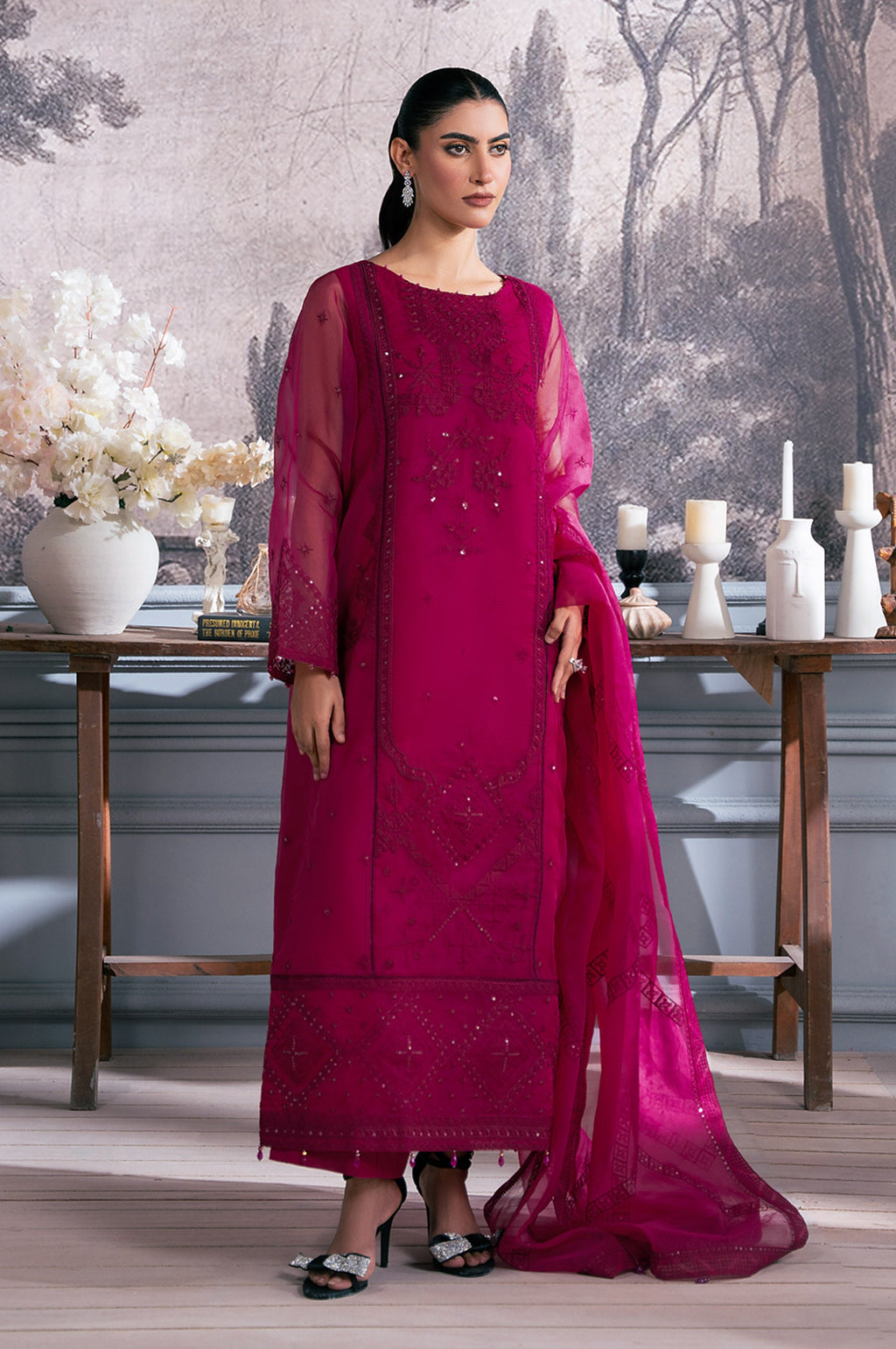 EMBROIDERED SUIT