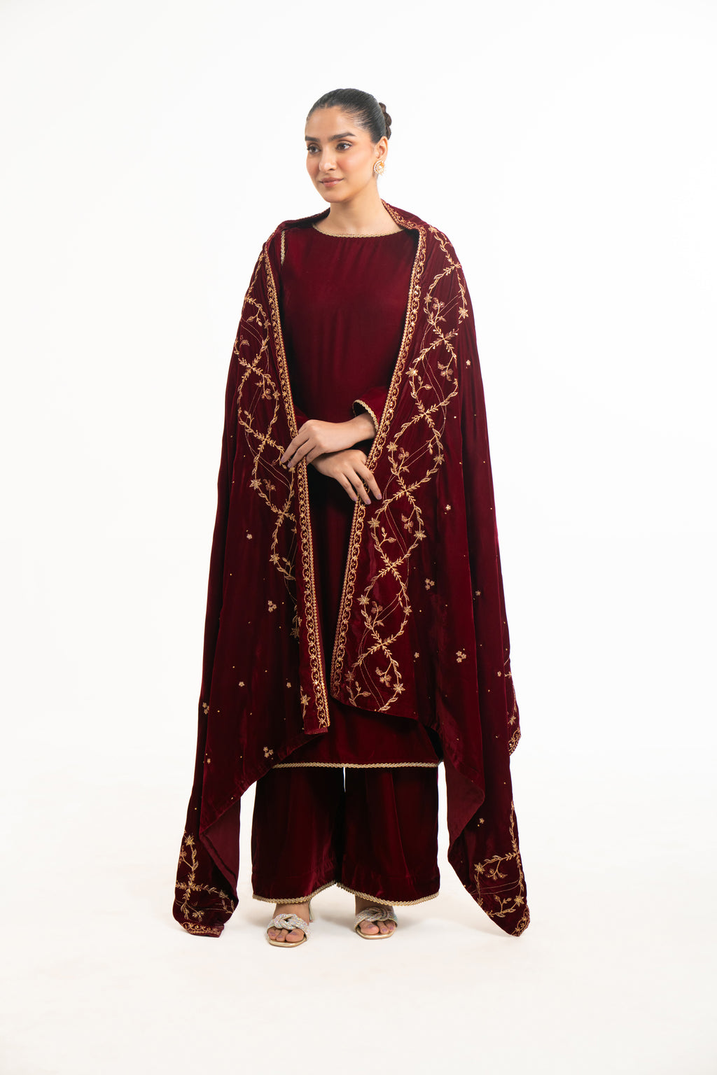 EMBROIDERED VELVET SHAWL