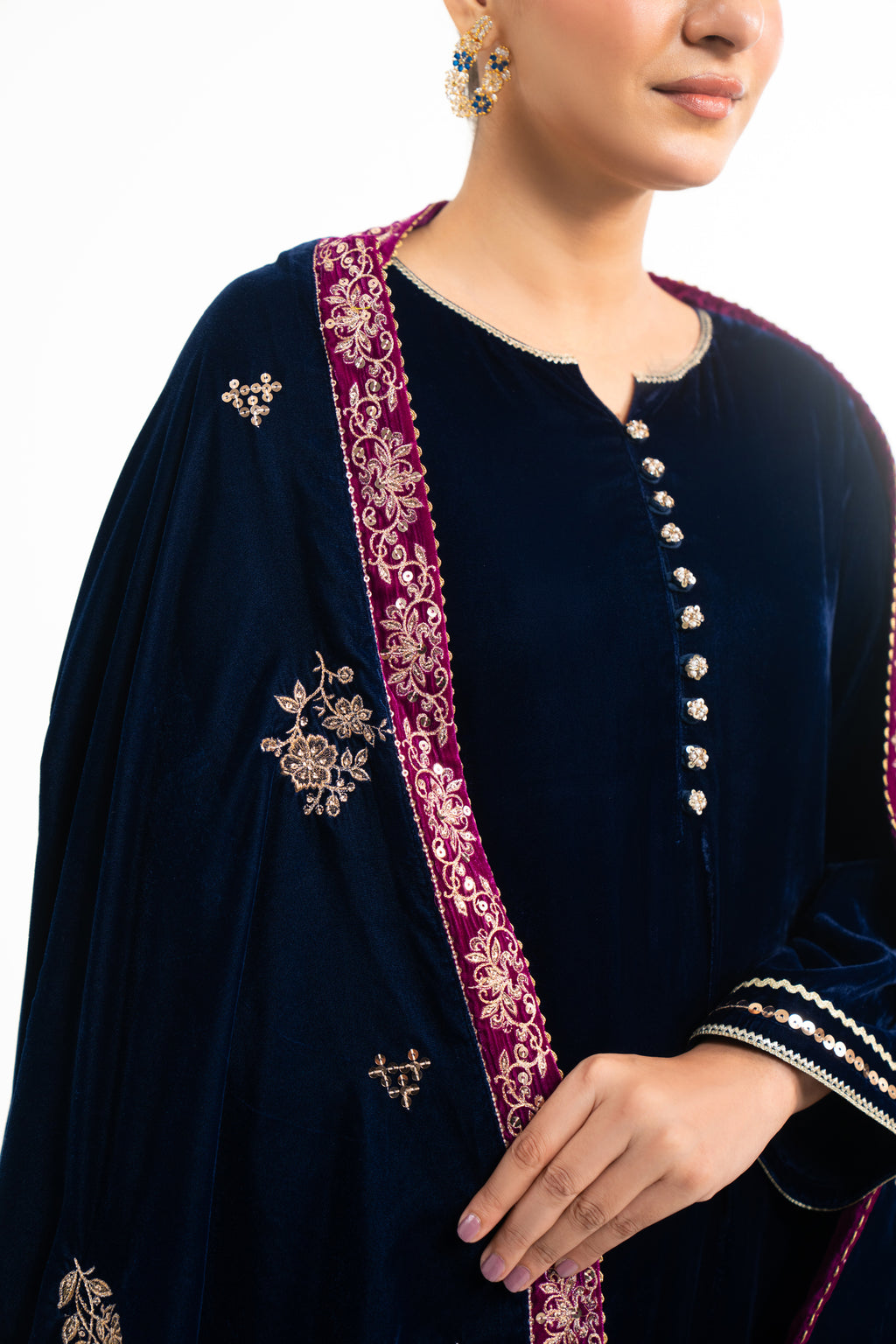 EMBROIDERED VELVET SHAWL