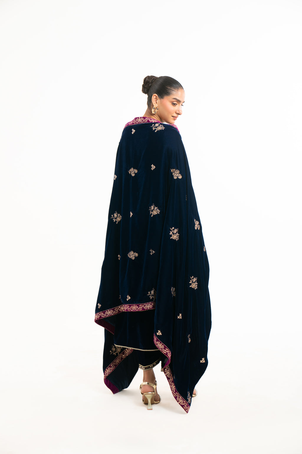 EMBROIDERED VELVET SHAWL