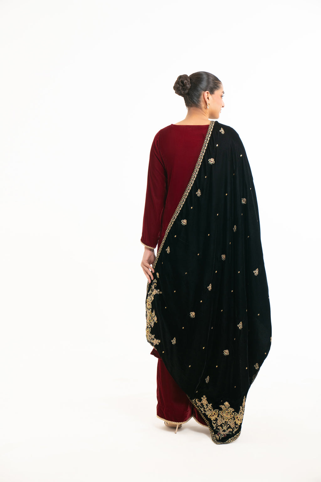 EMBROIDERED VELVET SHAWL