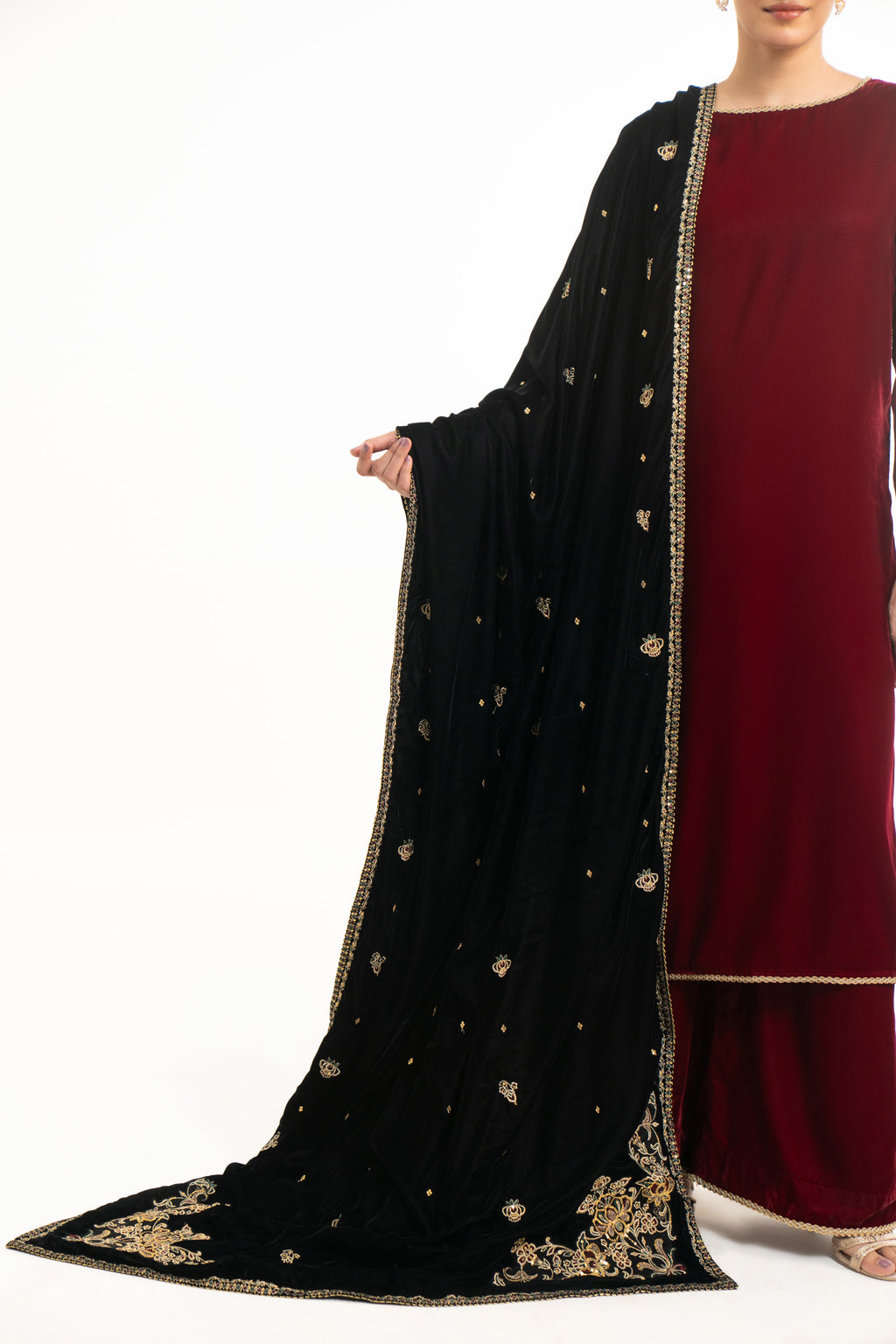 EMBROIDERED VELVET SHAWL