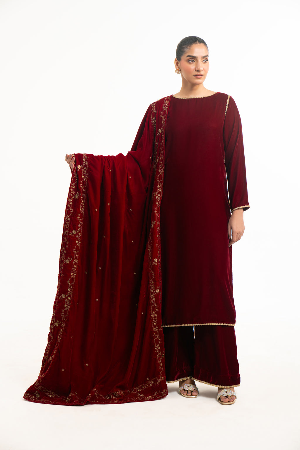 EMBROIDERED VELVET SHAWL