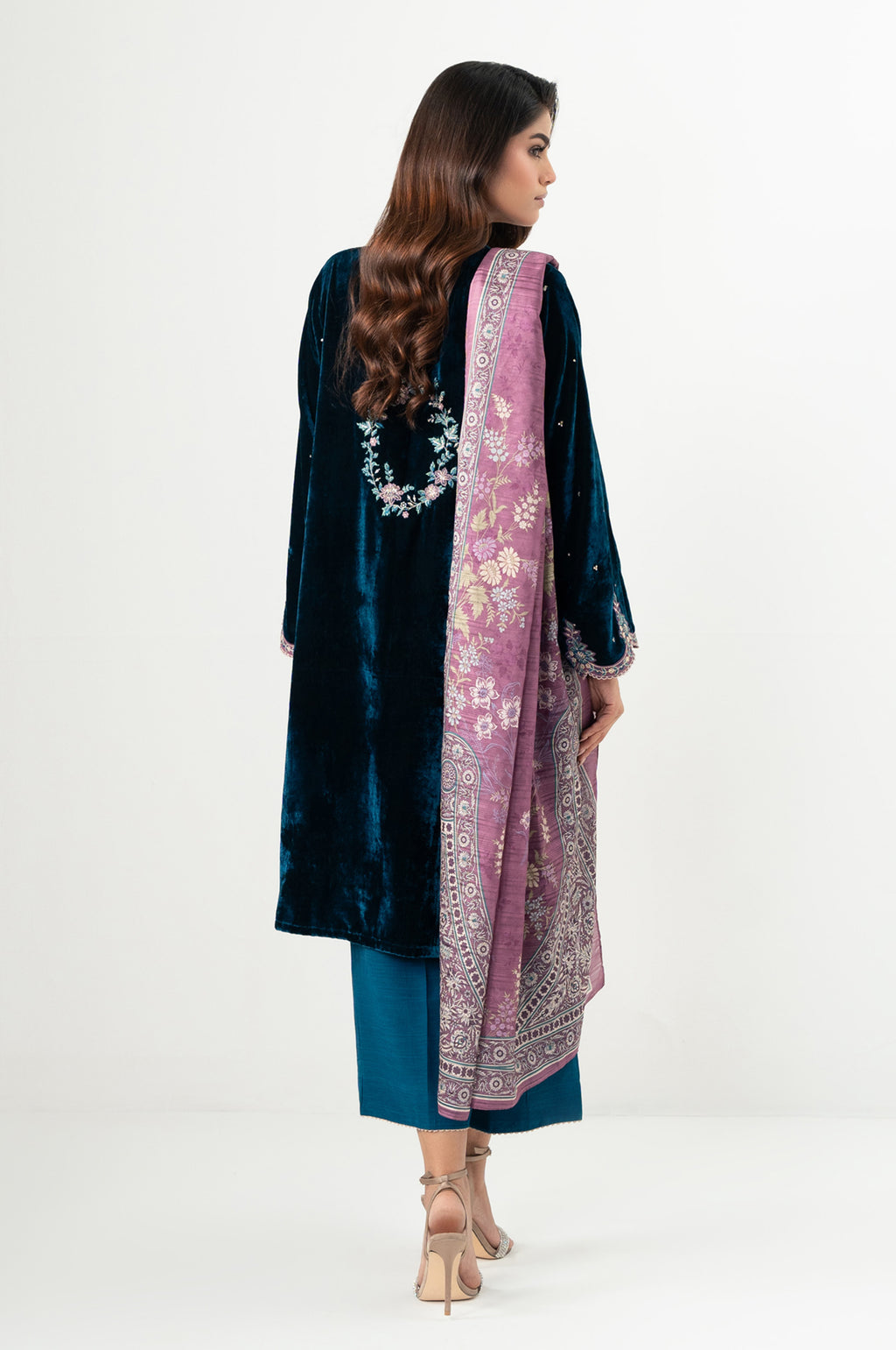 EMBROIDERED VELVET SUIT