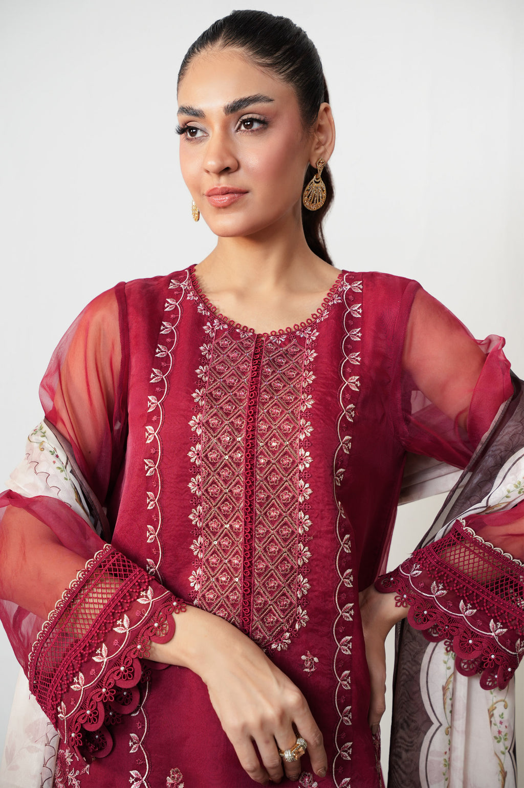 UNSTITCHED EMBROIDERED SUIT