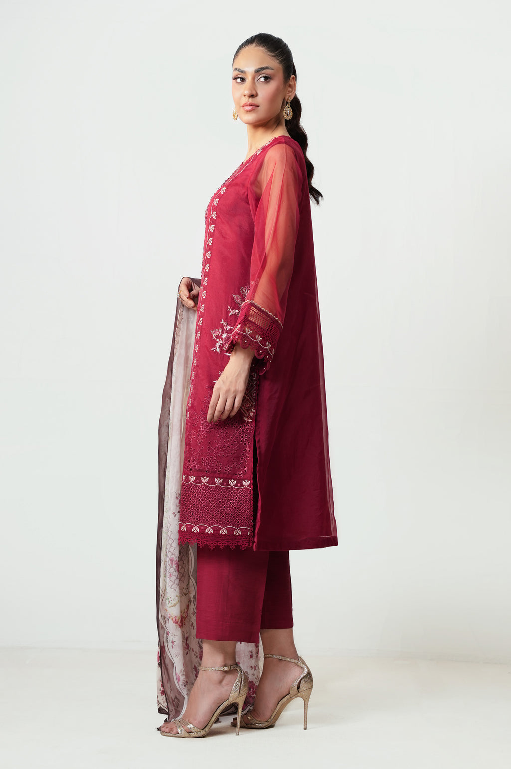 UNSTITCHED EMBROIDERED SUIT
