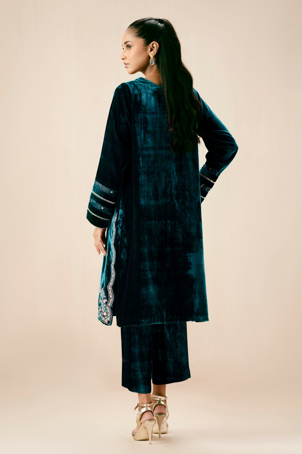 EMBROIDERED SHIRT BOTTOM SUIT