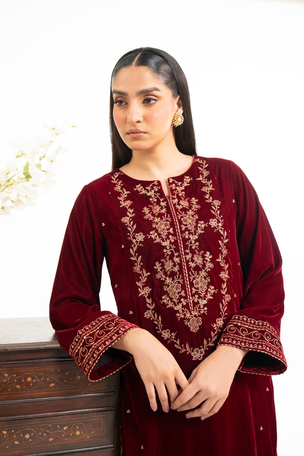 STITCHED EMBROIDERED VELVET VELVET SHIRT BOTTOM