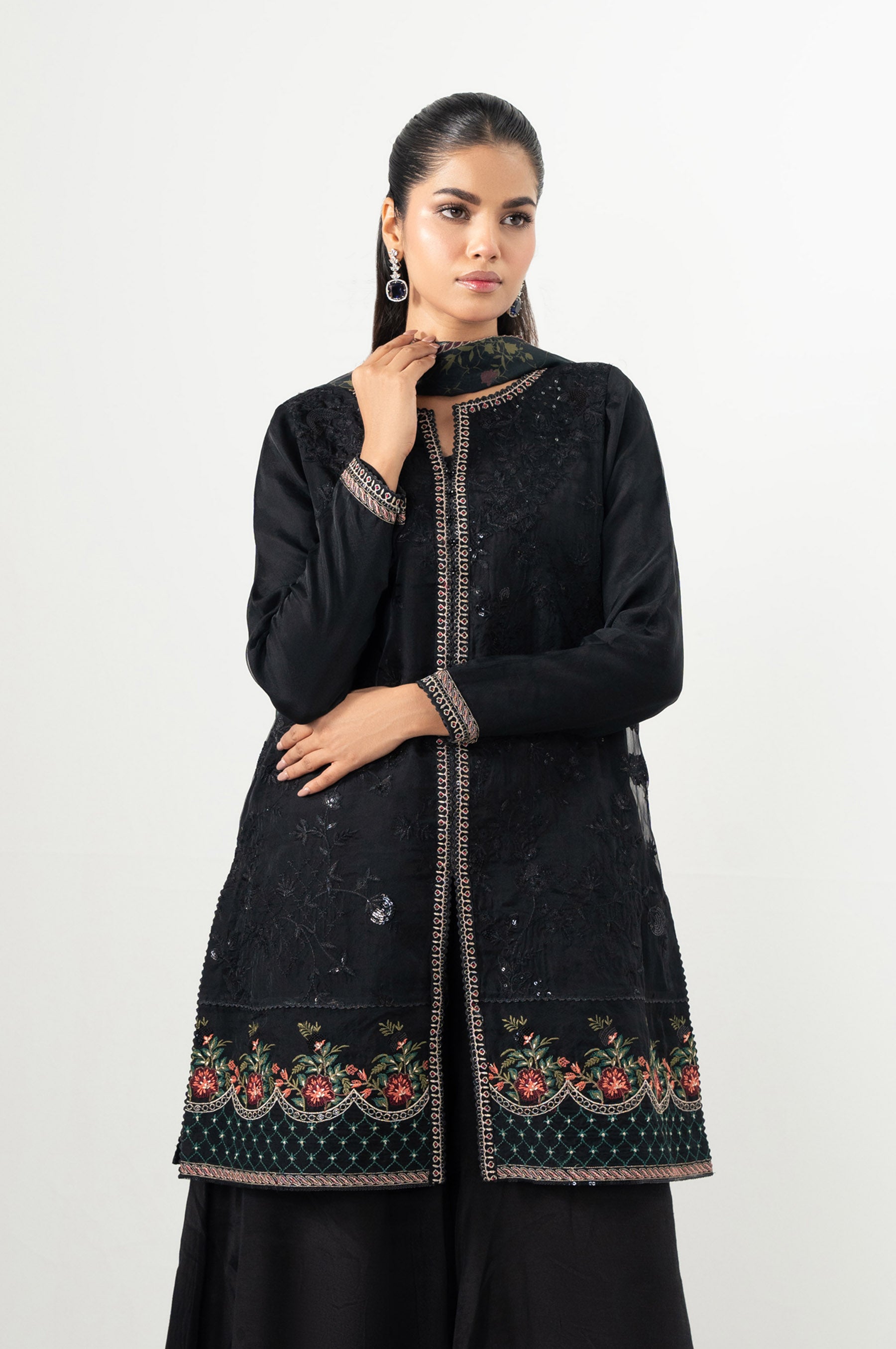EMBROIDERED SUIT