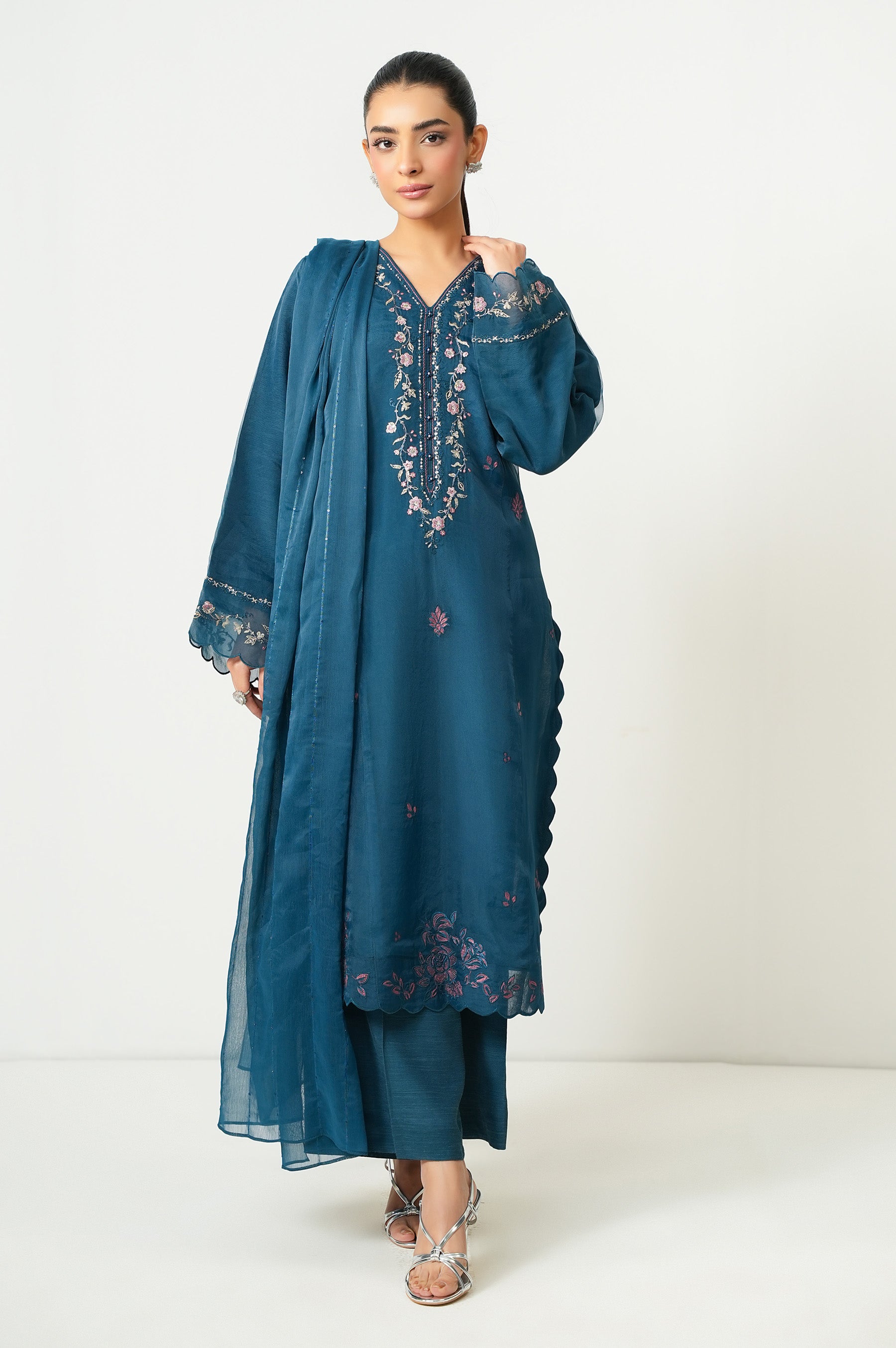 EMBROIDERED SUIT