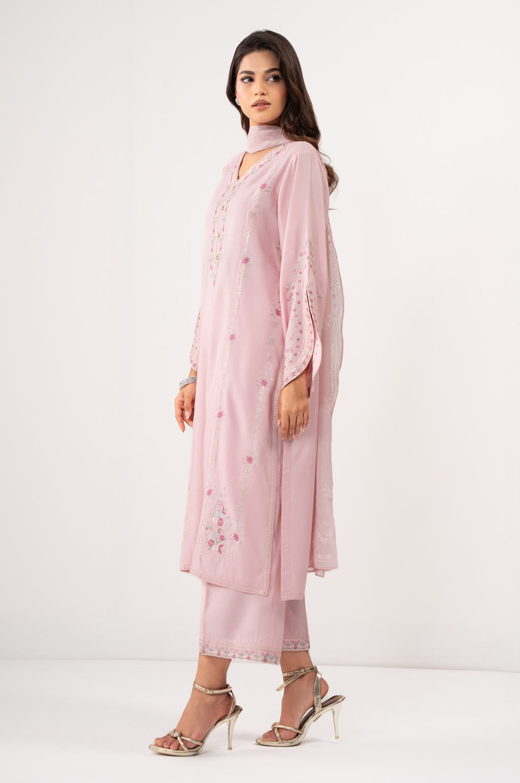 EMBROIDERED SUIT