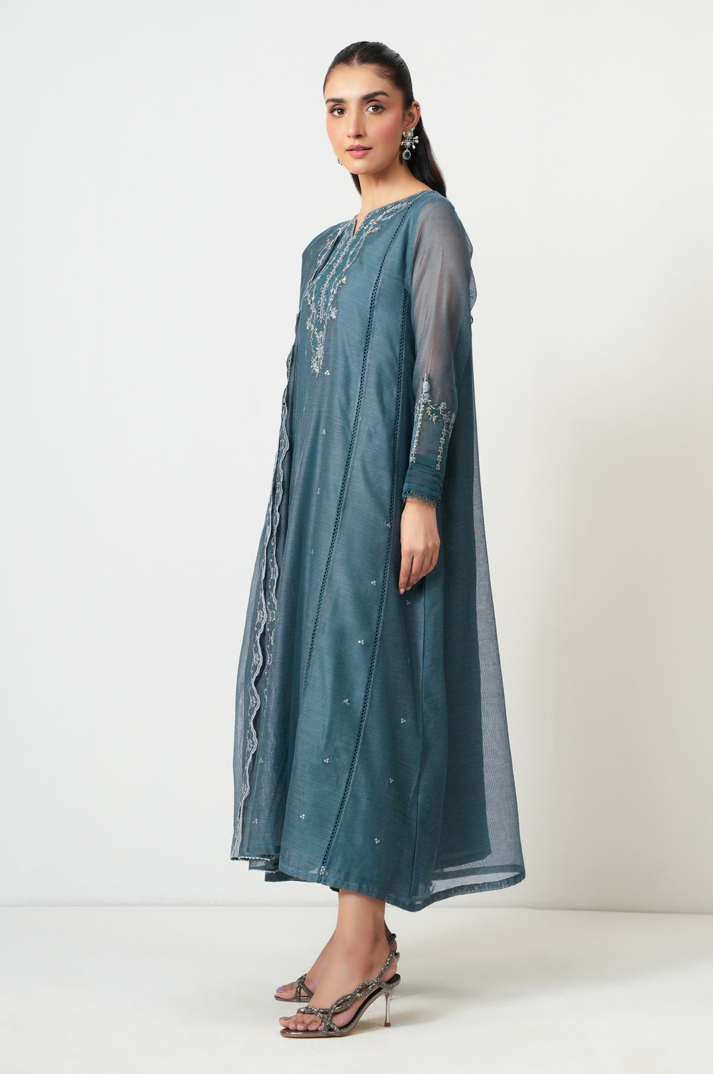 EMBROIDERED SUIT