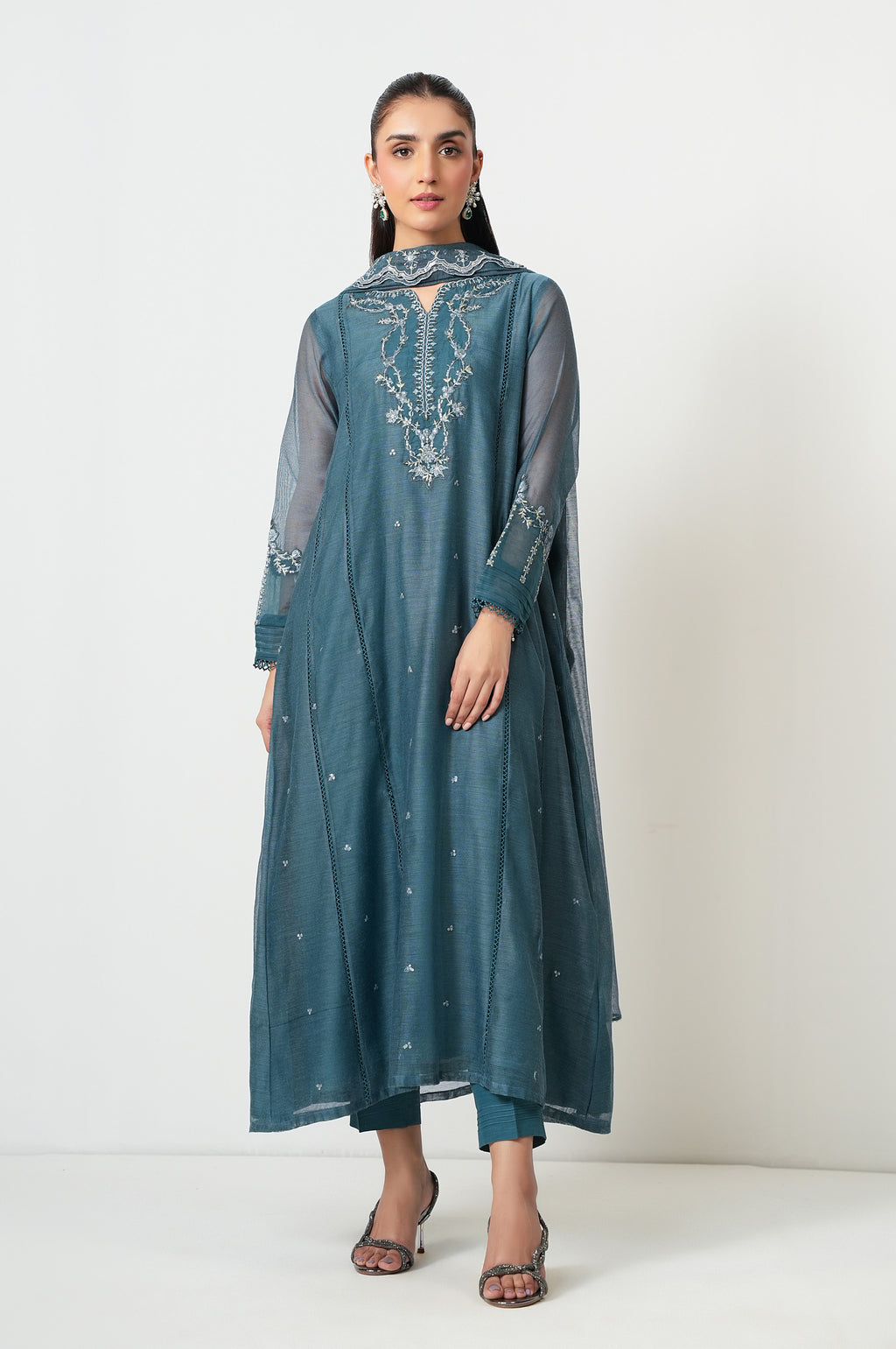 EMBROIDERED SUIT