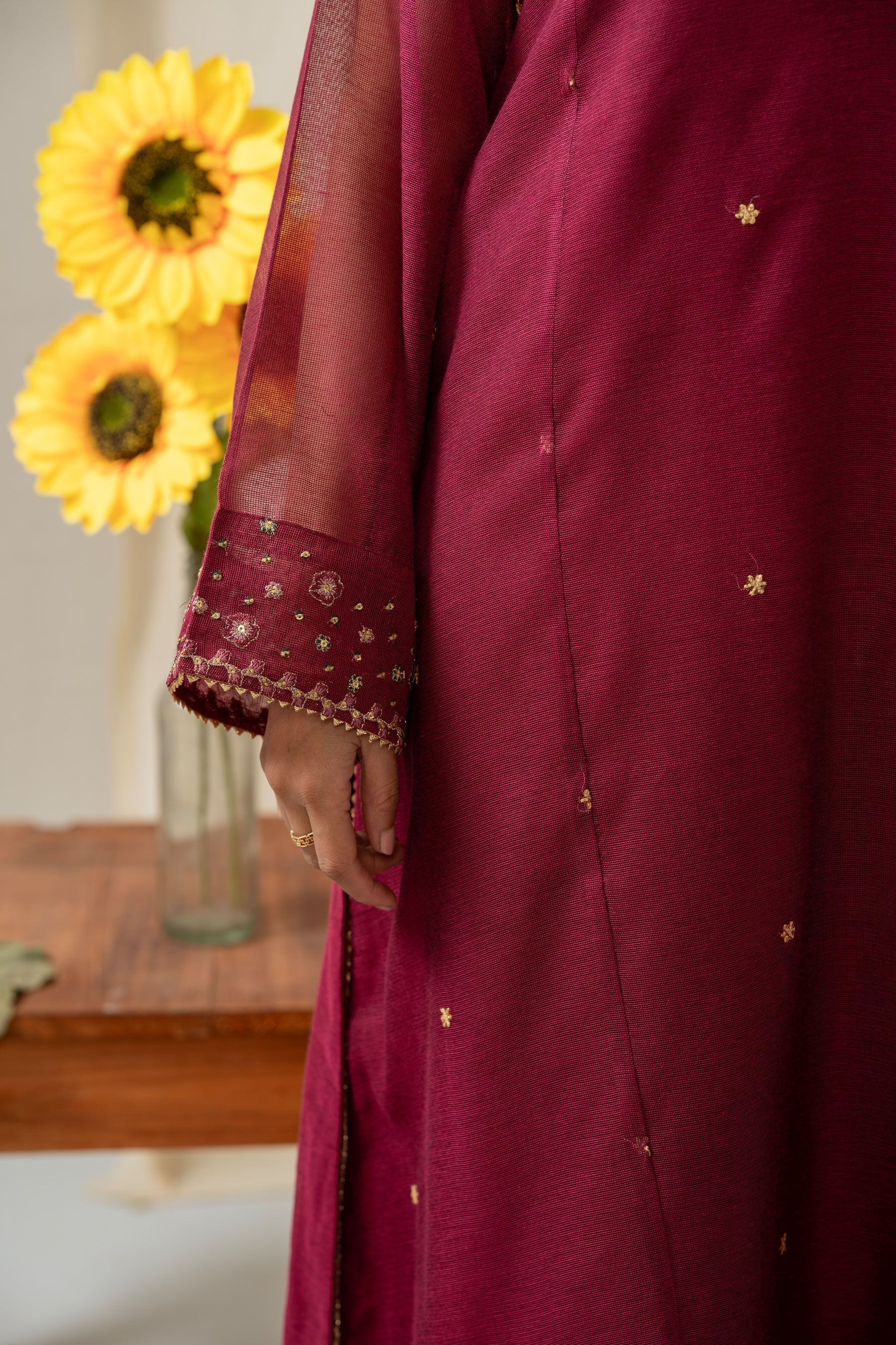 STITCHED EMBROIDERED KHADDI NET SUIT (FACTORY E-OUTLET)