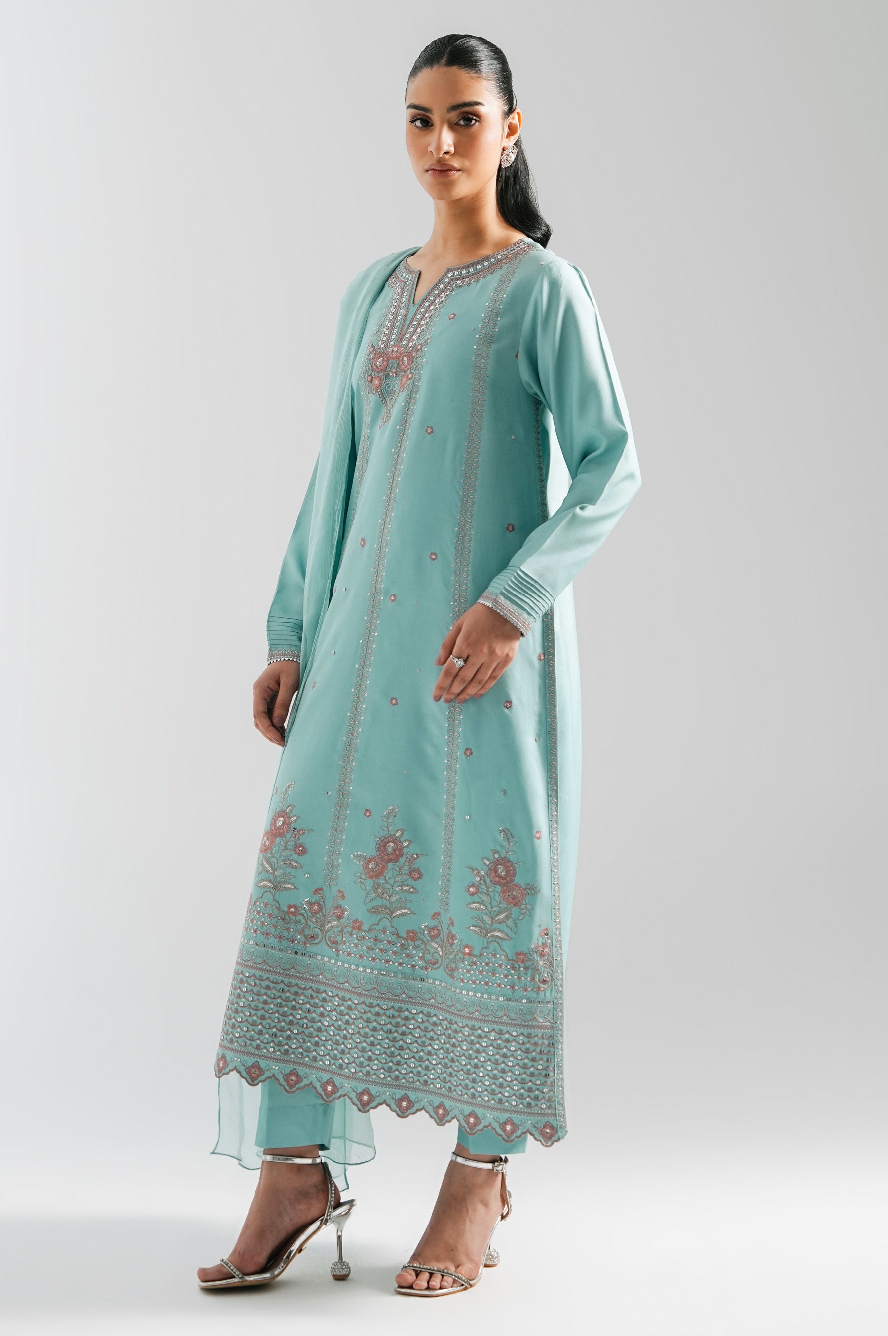 STITCHED EMBROIDERED OAK SILK SUIT (FACTORY E-OUTLET)