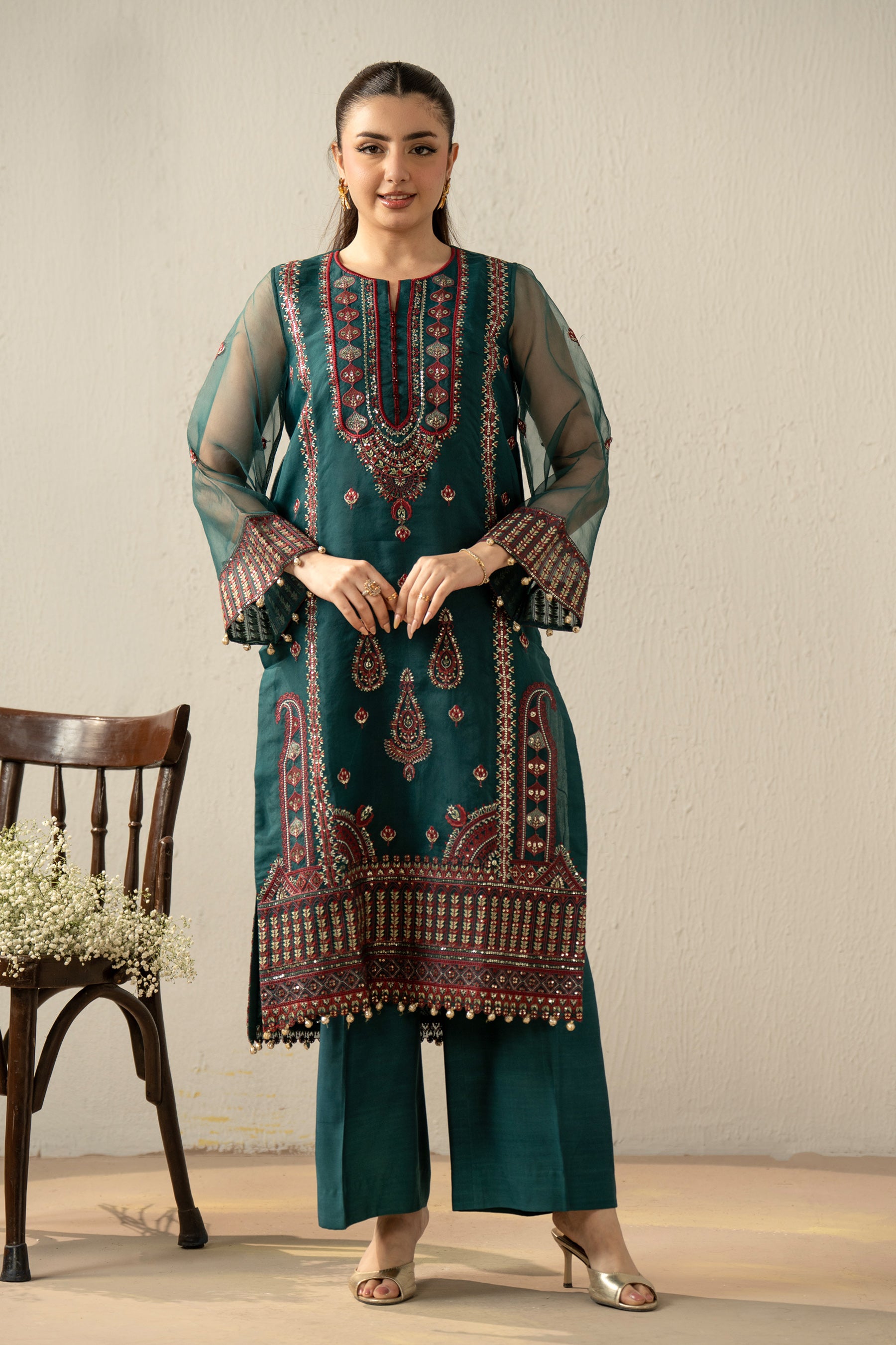 EMBROIDERED ORGANZA STITCHED 3 PIECE SUIT