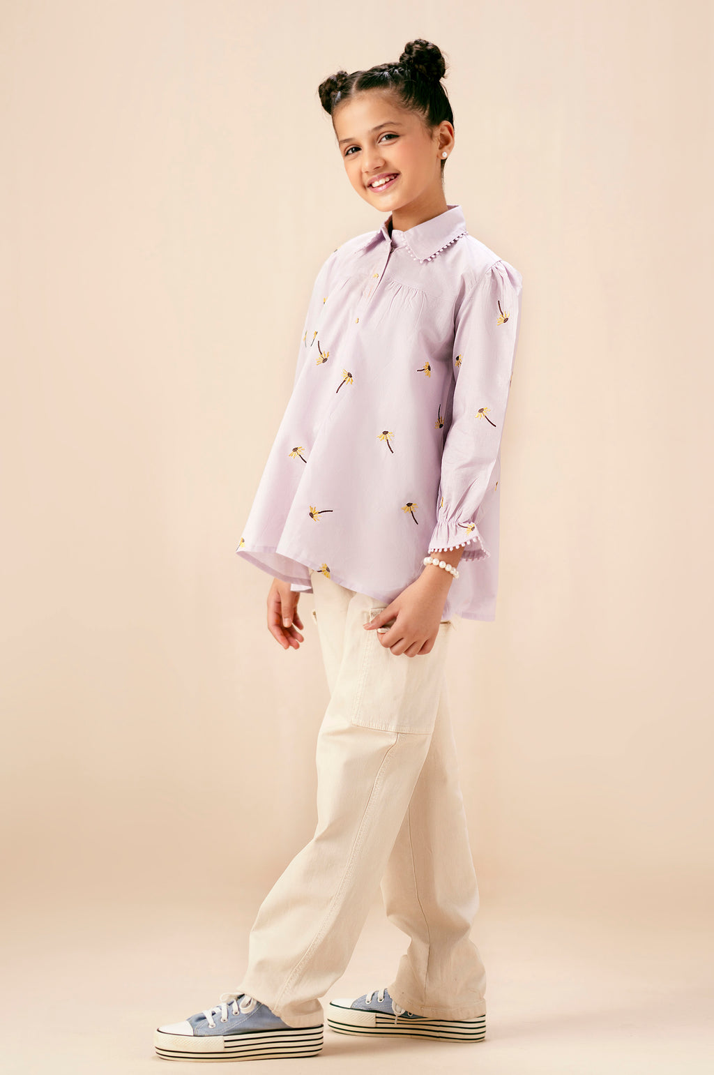 EMBROIDERED TOP