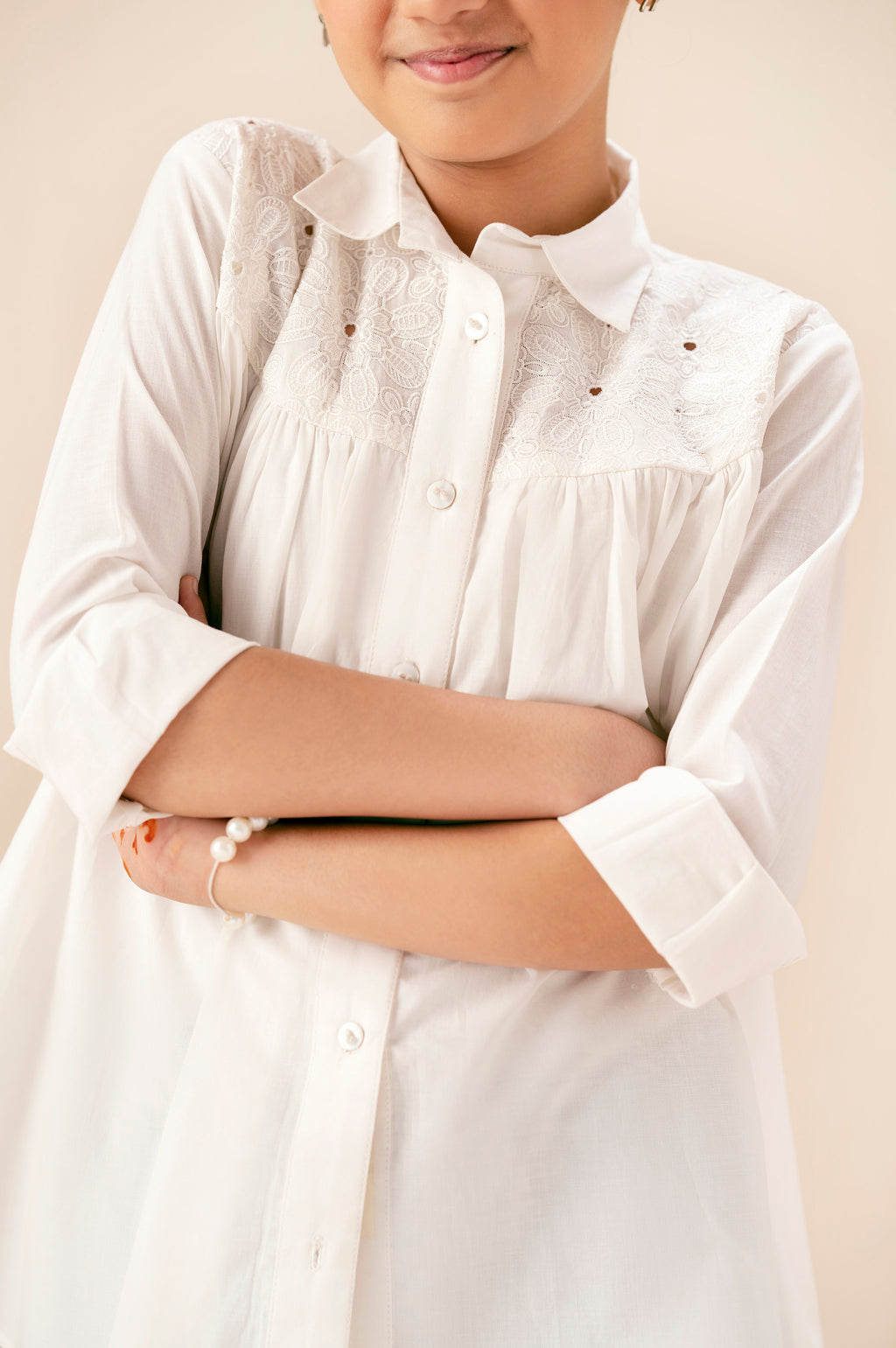EMBROIDERED TOP