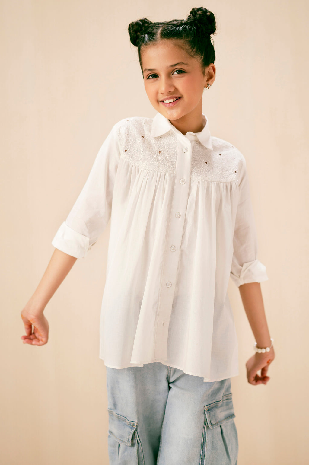 EMBROIDERED TOP