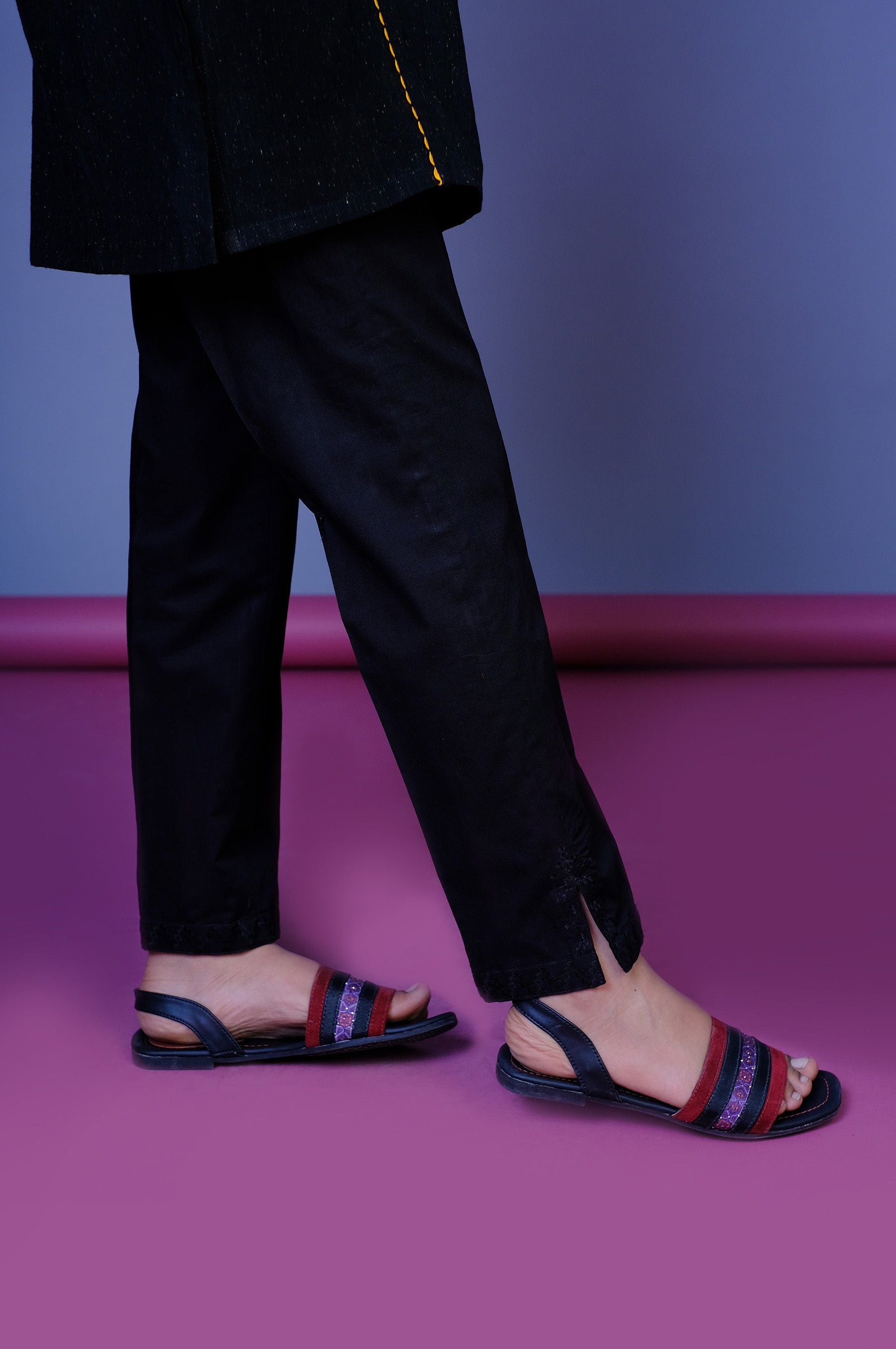 EMBROIDERED PANTS
