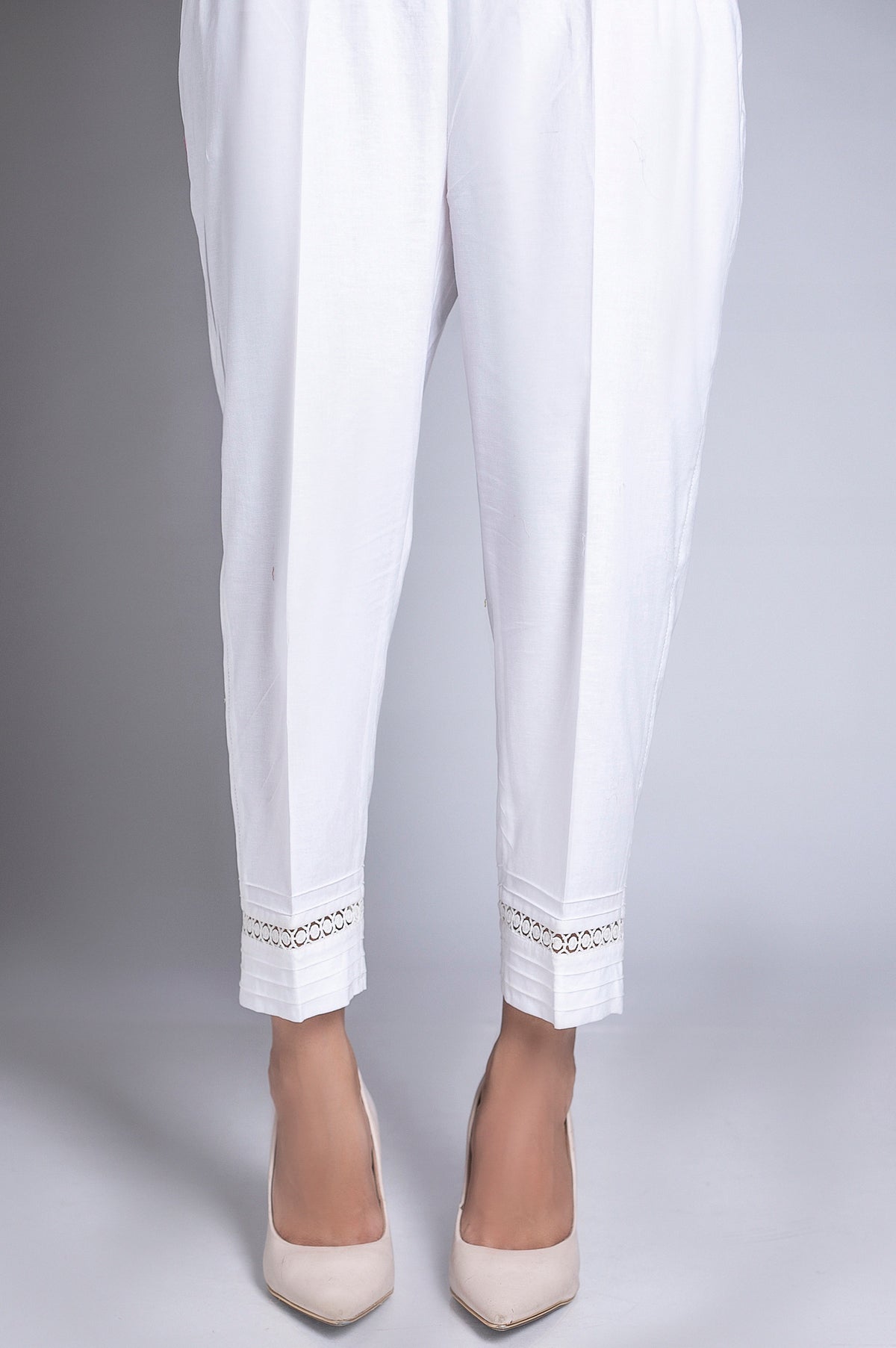 Cambric Capri Pants - White