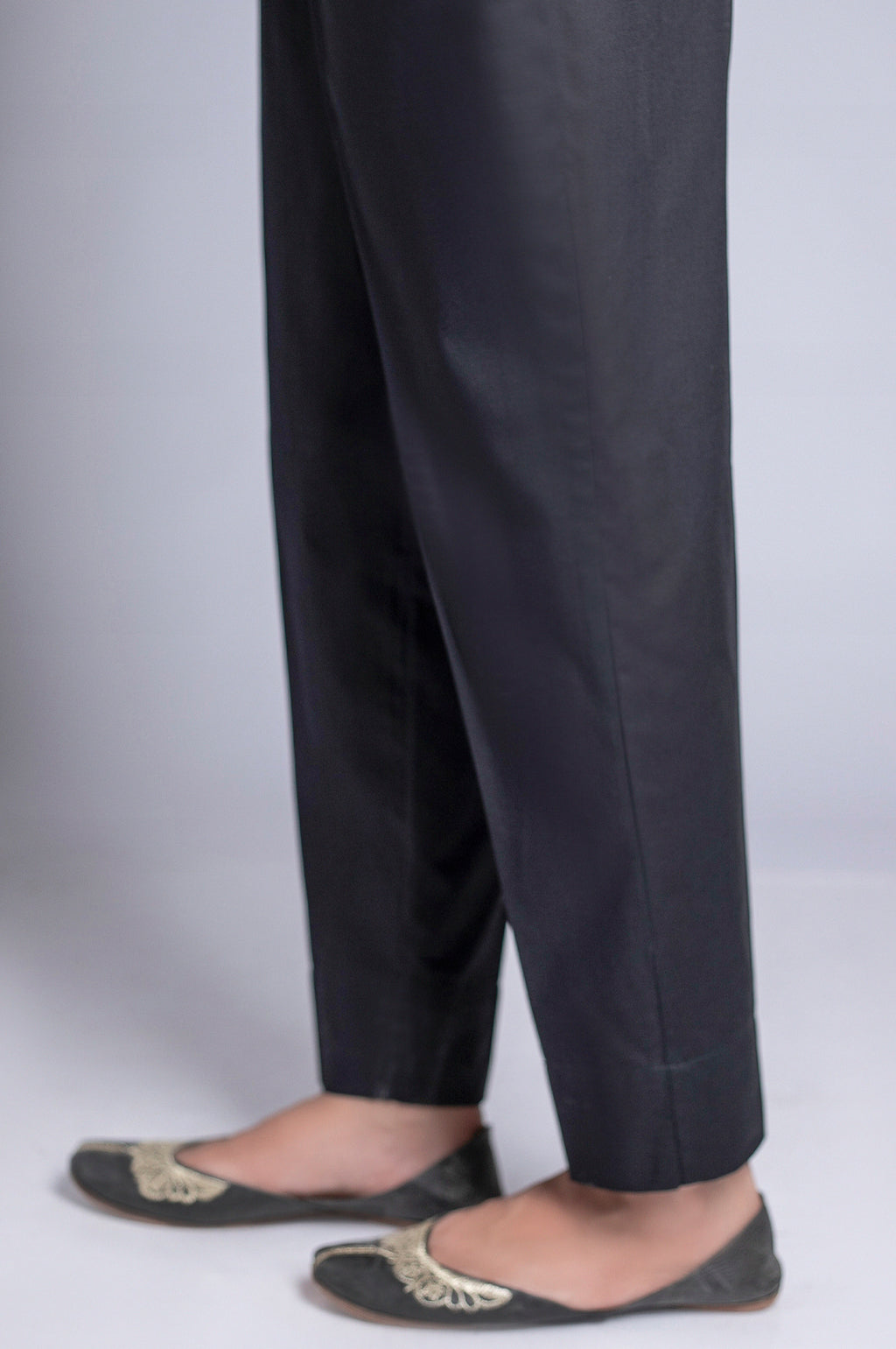 Basic Cigarette Pants - Black