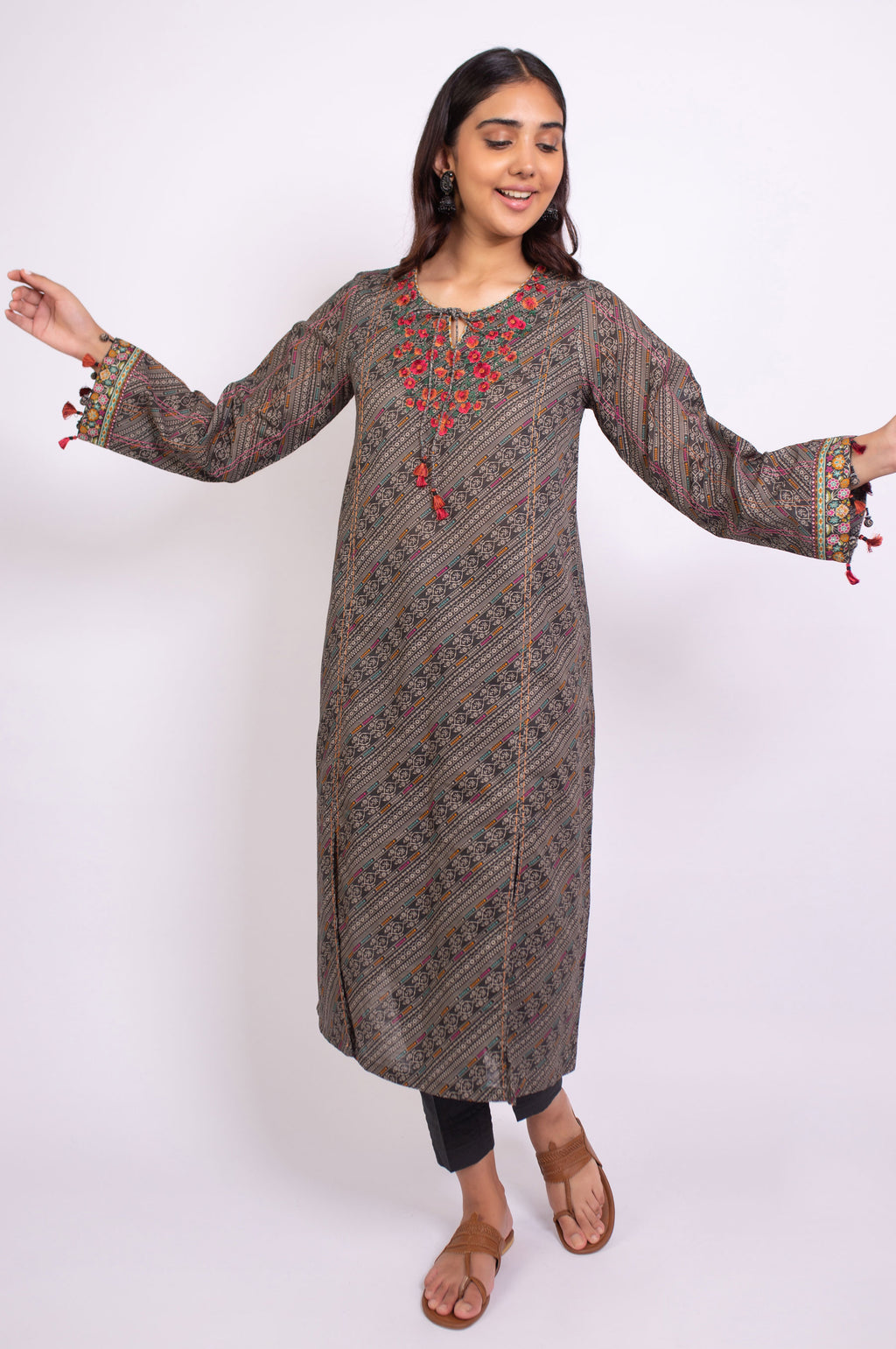 Unstitched 1 Piece Embroidered Khaddar Shirt