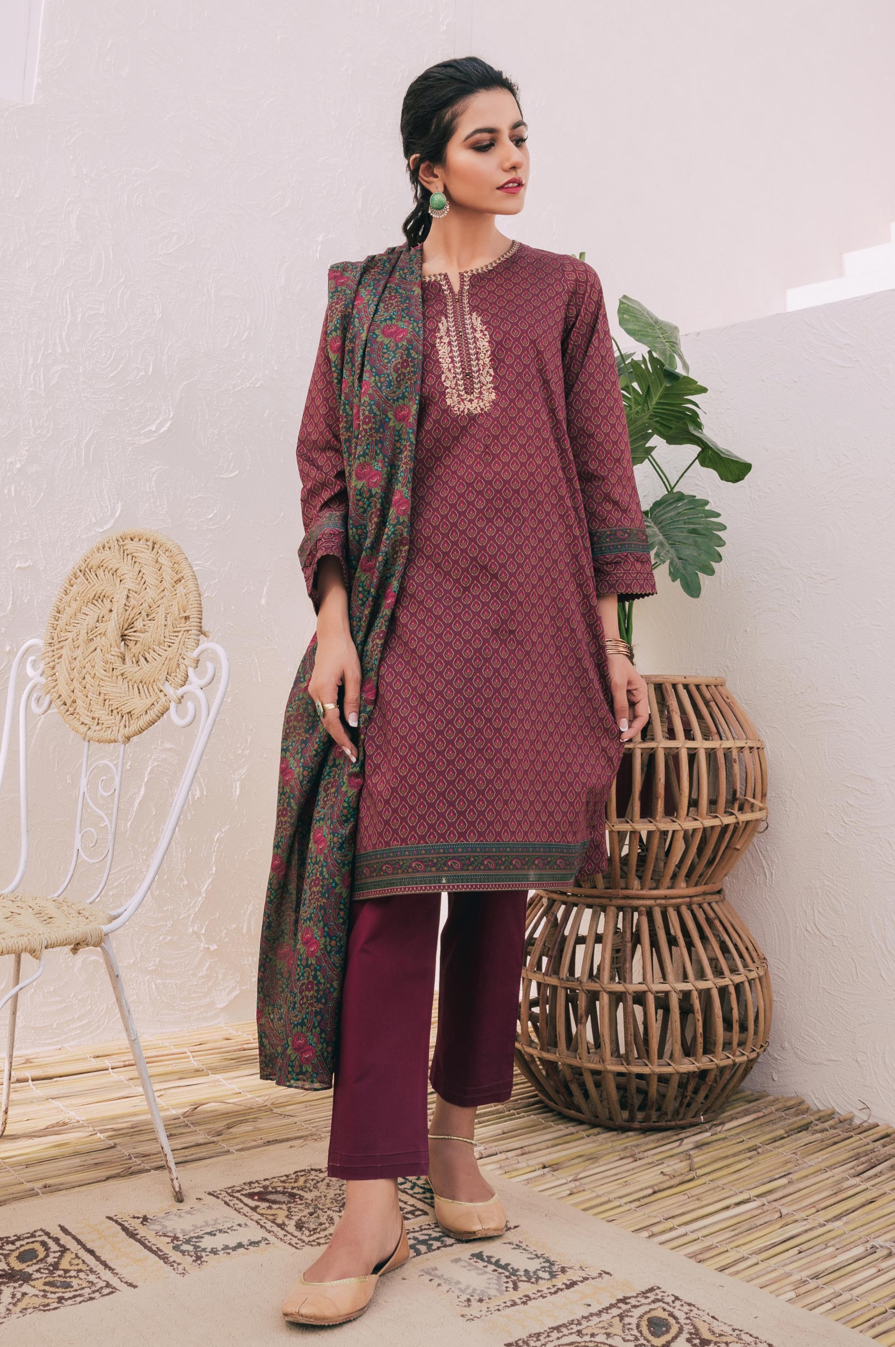 03-Piece Printed Lawn With Embroidered Chiffon Dupatta - Ready To Wear