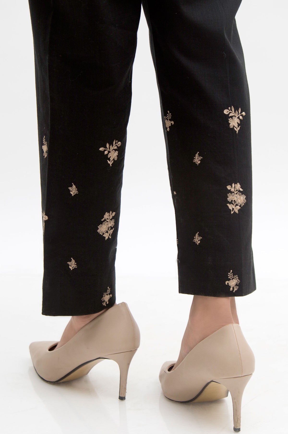 Embroidered Cotton Slub Cigarette Pants - Black