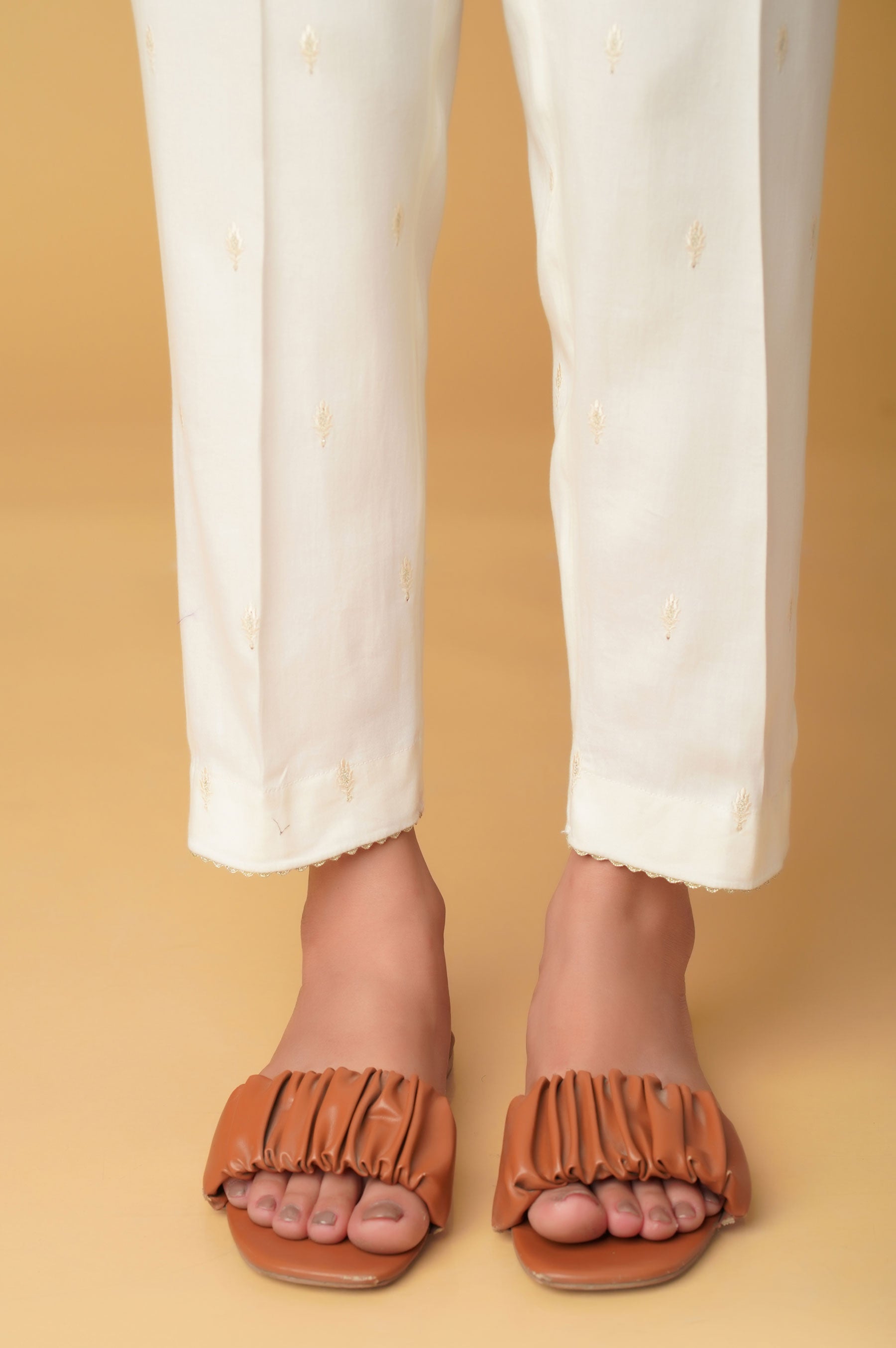 Off White Solid Organic Cotton Cigarette Pants