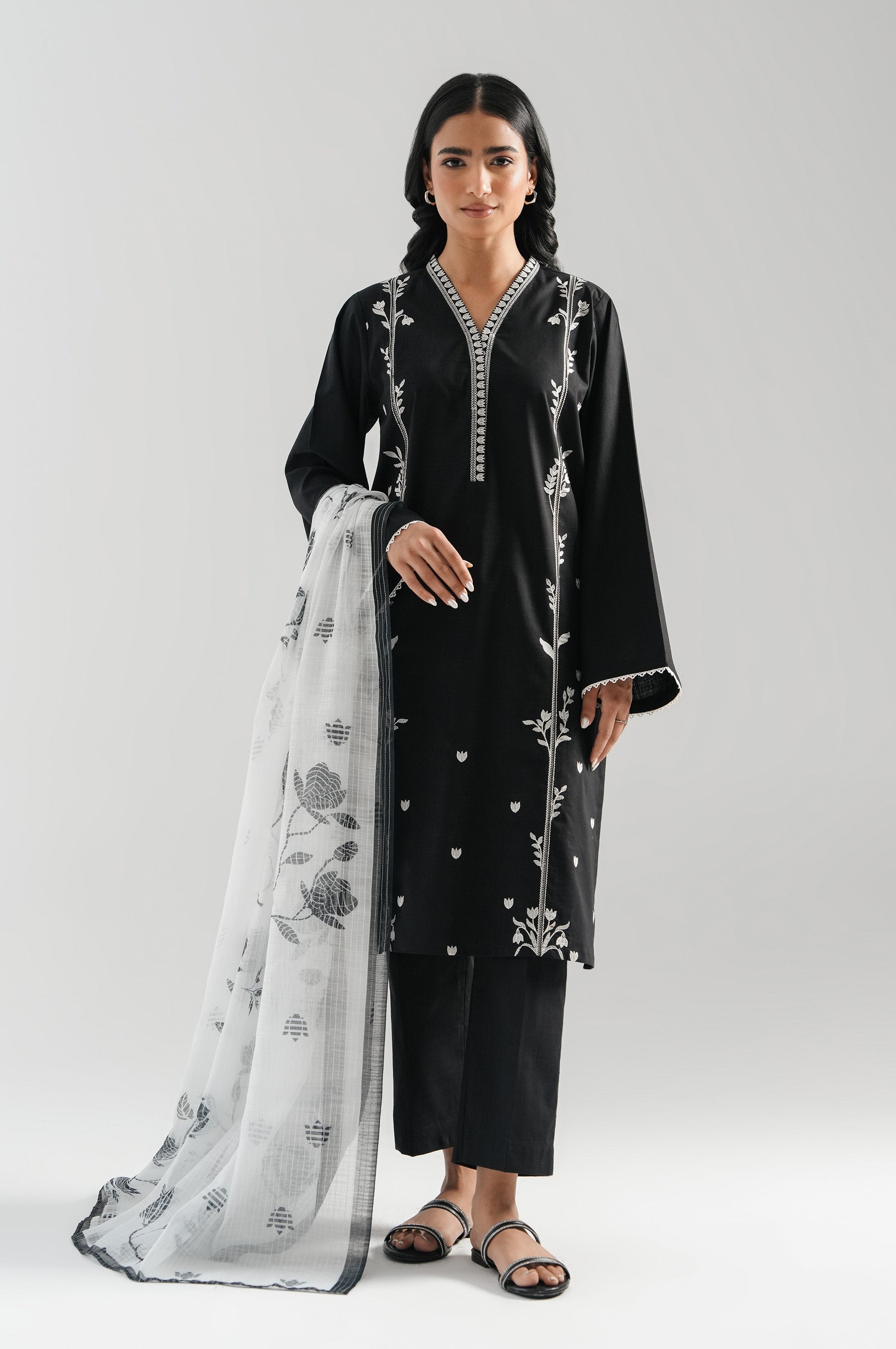 STITCHED EMBROIDERED COTTON SLUB SUIT