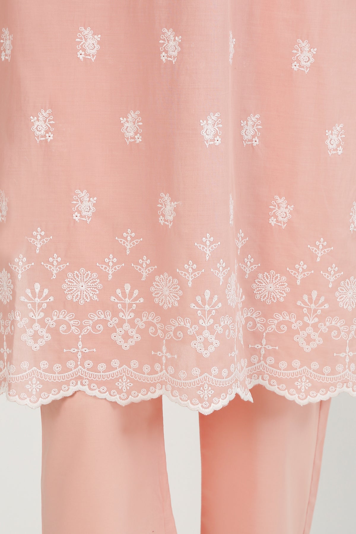 CAMBRIC STITCHED TOP