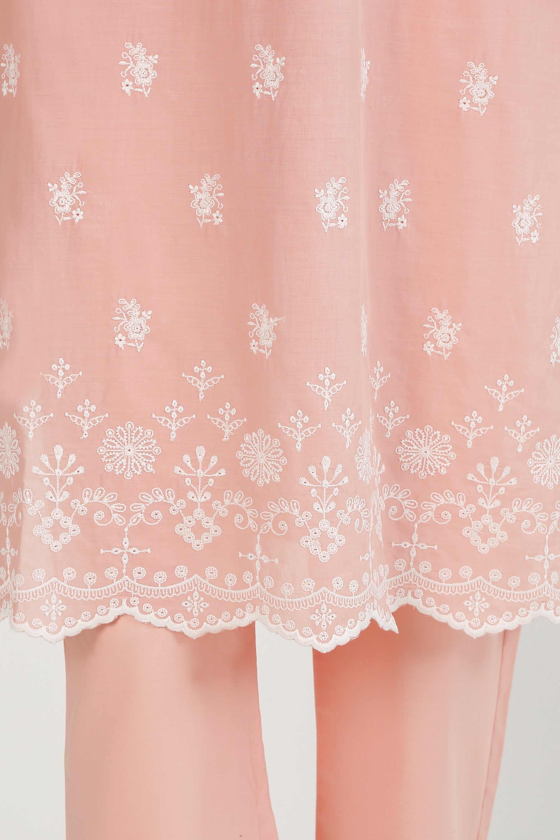 EMBROIDERED CHIKANKARI CAMBRIC STITCHED TOP