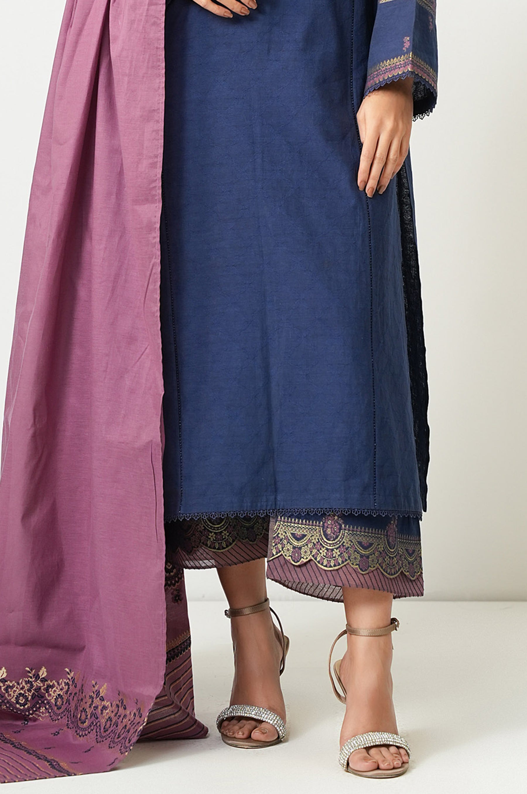 EMBROIDERED JACQUARD STITCHED BOTTOM (FACTORY E-OUTLET)