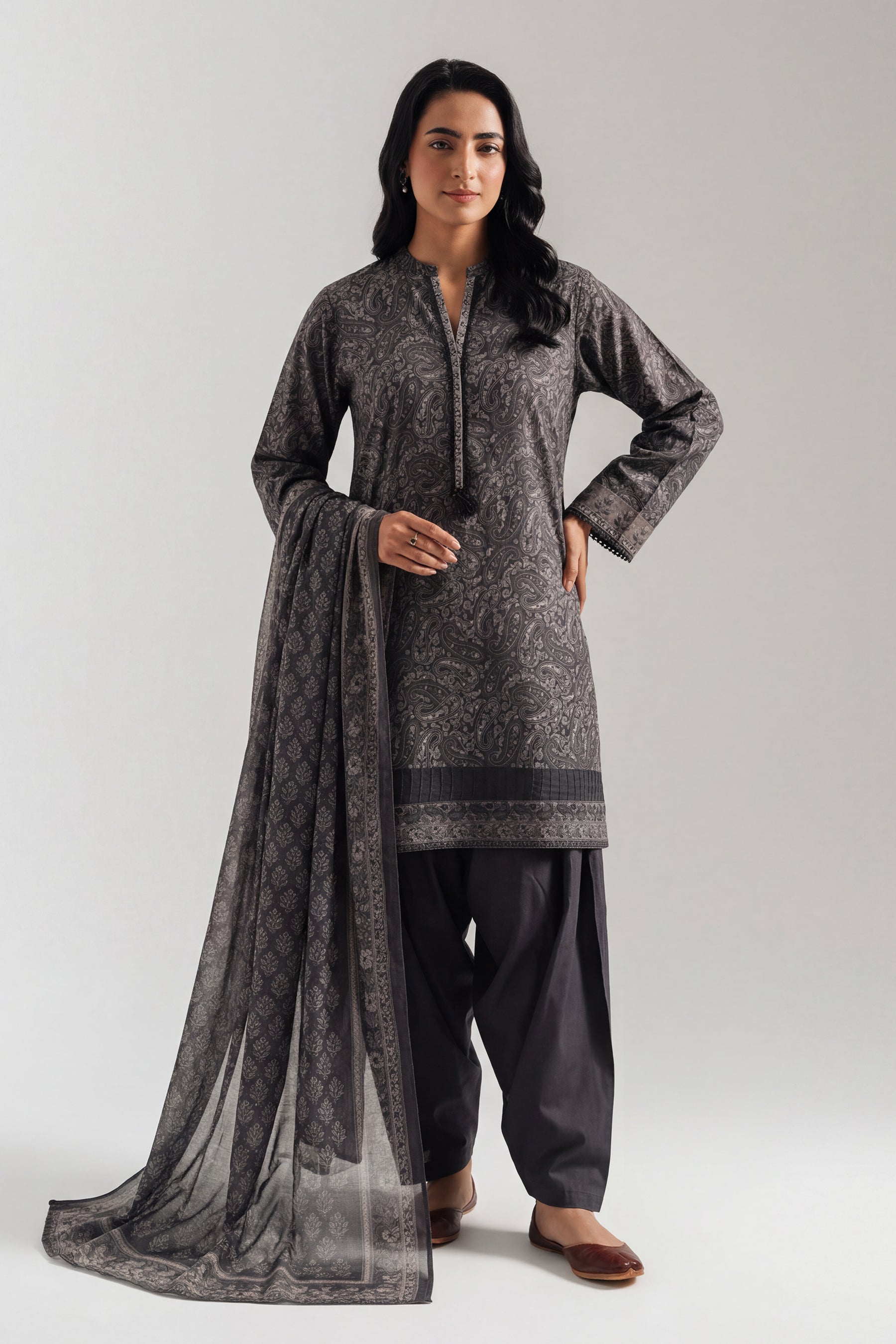 PRINTED LAWN STITCHED 3 PIECE SUIT