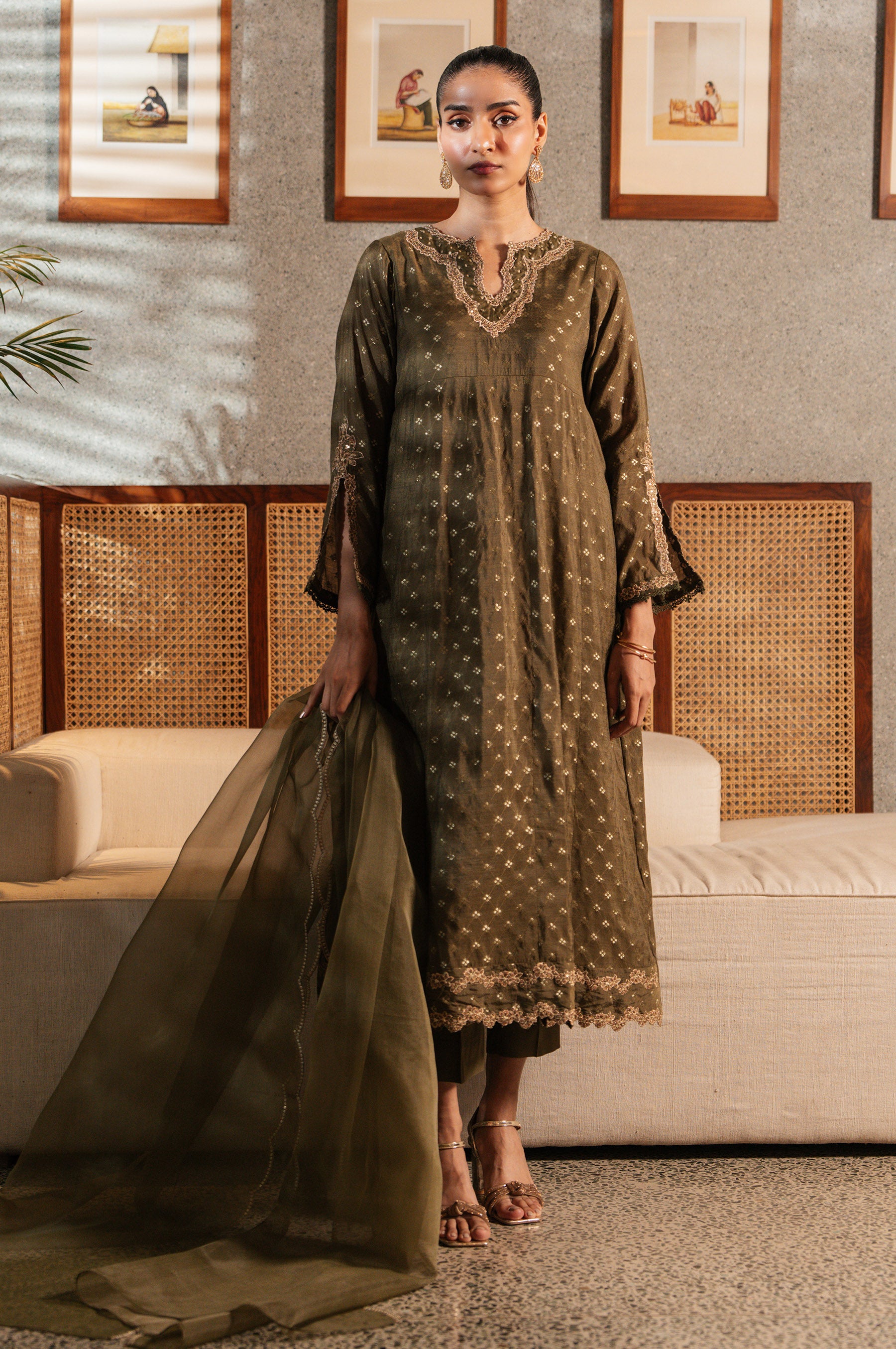 Stitched 3 Piece Embroidered Zari Jacquard Suit