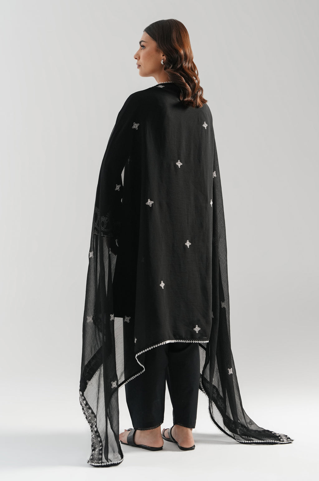 EMBROIDERED DUPATTA