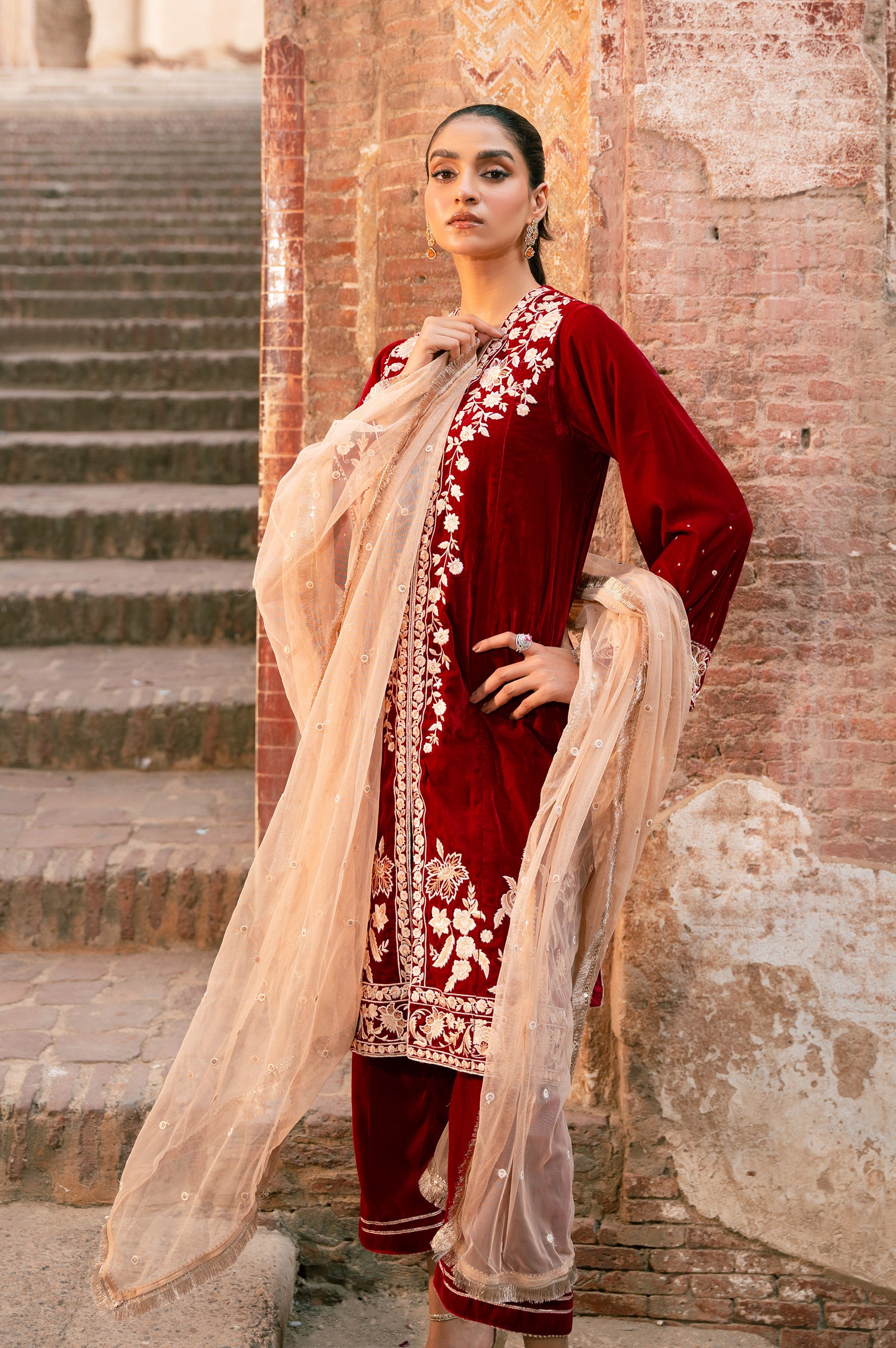 Unstitched 3 Piece Embroidered Velvet Suit - Magenta