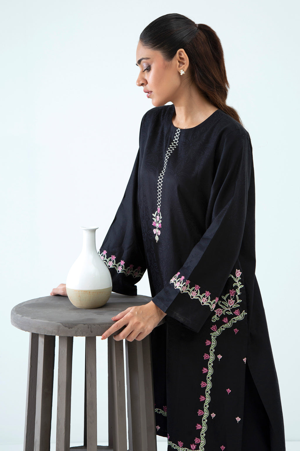 EMBROIDERED SUIT