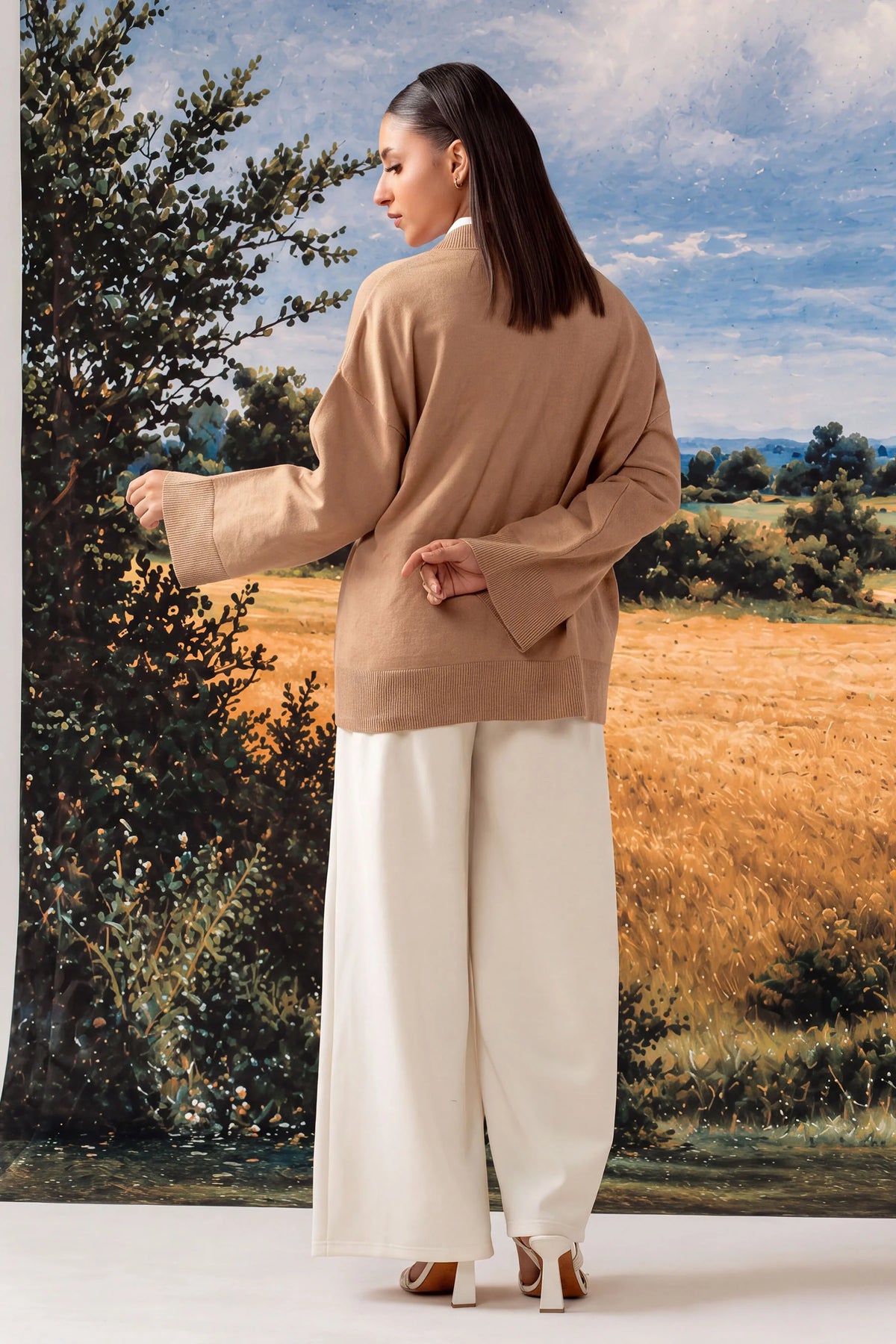 STYLIZED PULLOVER SWEATER