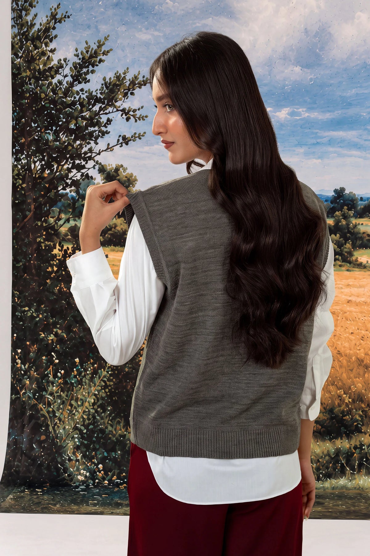 STYLIZED PULLOVER SWEATER
