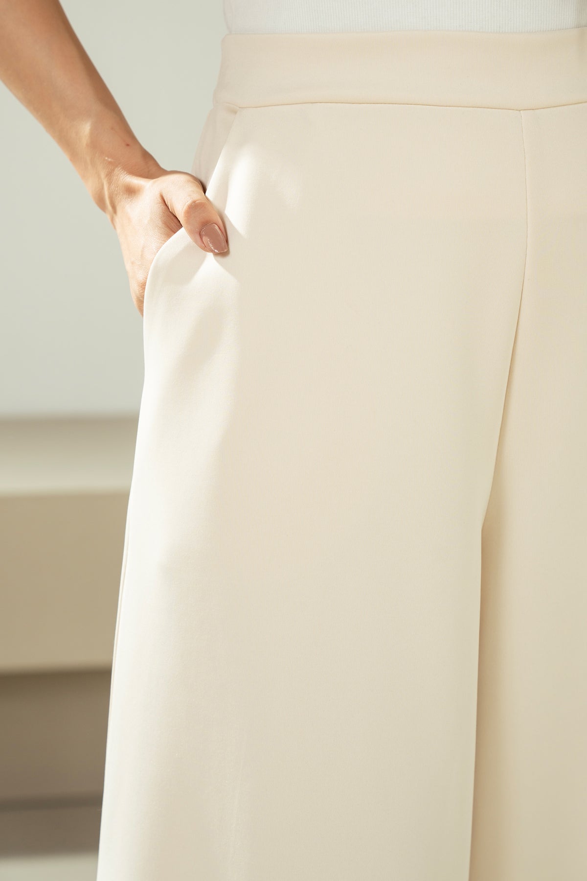 KNIT POLYESTER BOTTOM