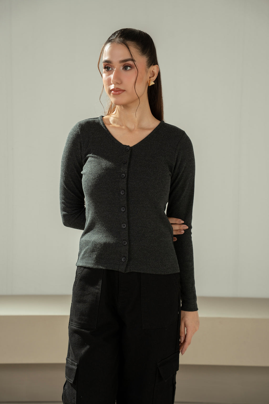 RIBBED KNITTED BUTTON DOWN TOP