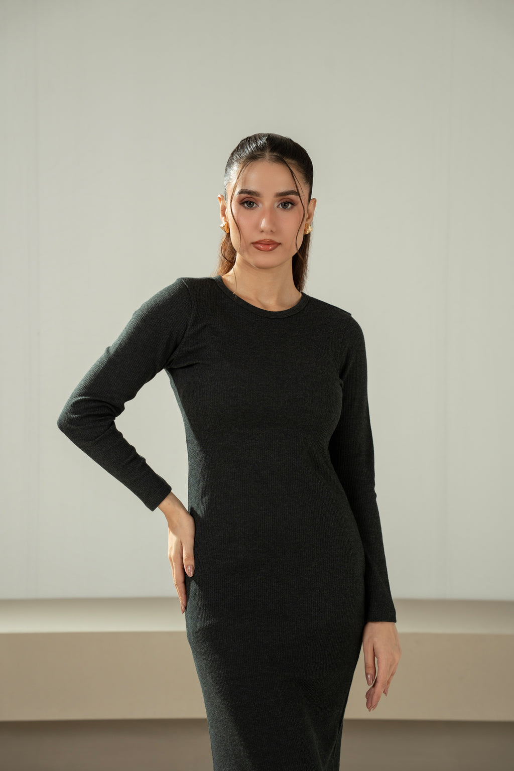RIBBED KNITTED DRESS