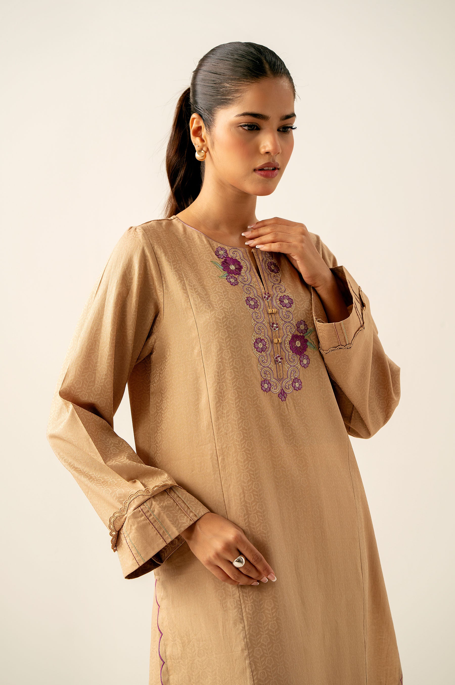 EMBROIDERED SHIRT