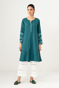 EMBROIDERED TOP